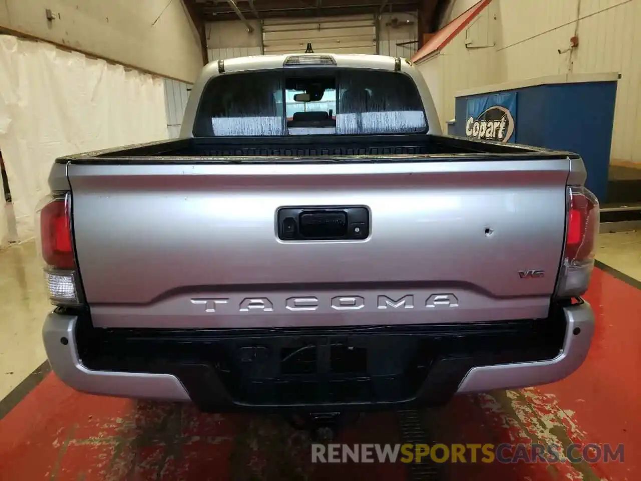 6 Photograph of a damaged car 3TMCZ5AN6NM489308 TOYOTA TACOMA 2022