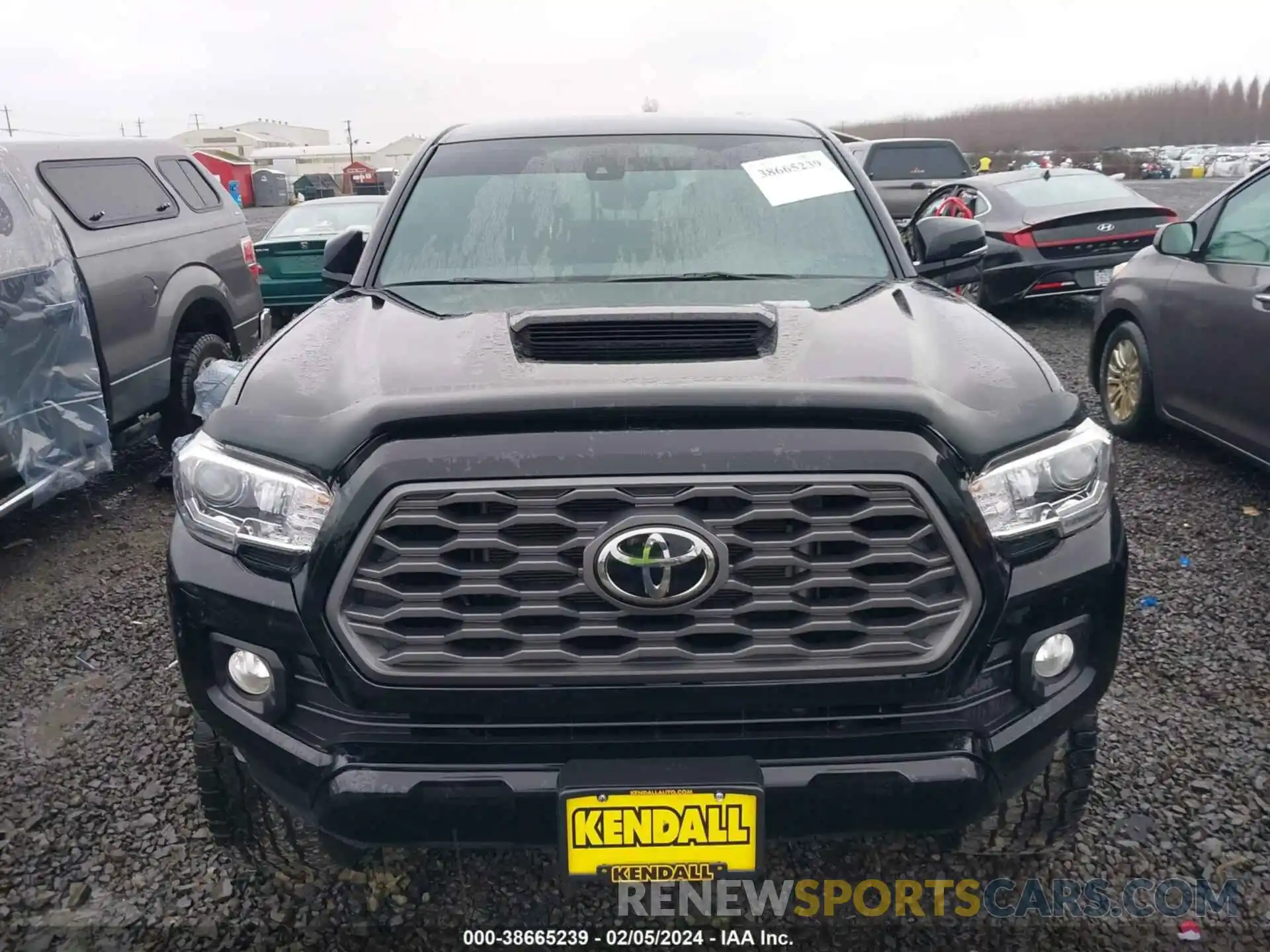 12 Photograph of a damaged car 3TMCZ5AN6NM513090 TOYOTA TACOMA 2022