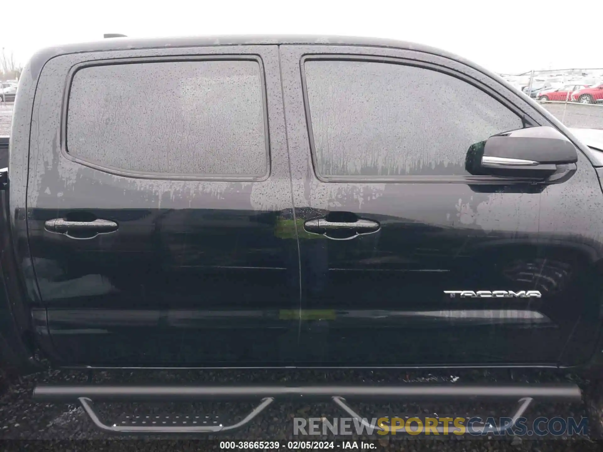 13 Photograph of a damaged car 3TMCZ5AN6NM513090 TOYOTA TACOMA 2022