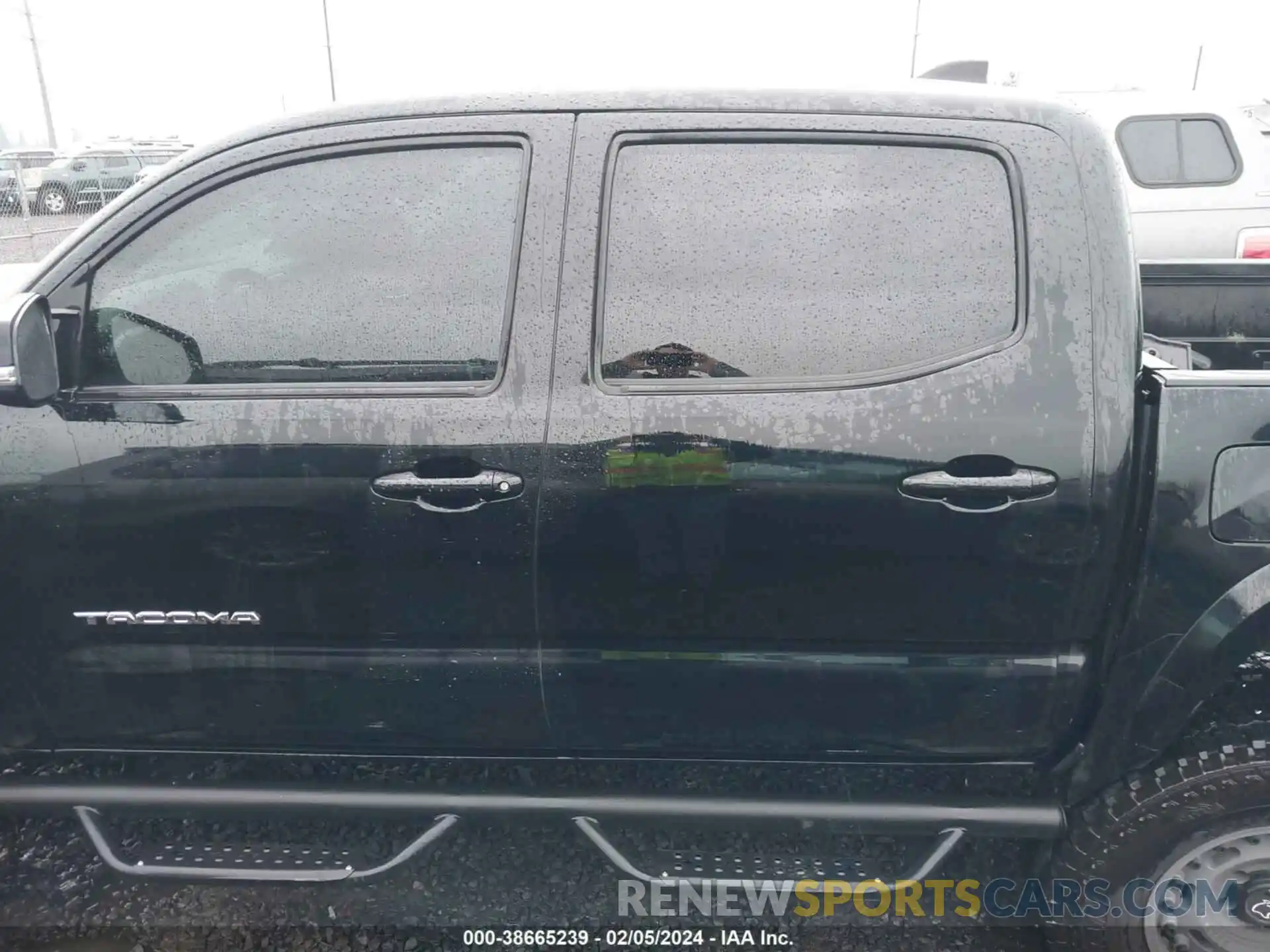 14 Photograph of a damaged car 3TMCZ5AN6NM513090 TOYOTA TACOMA 2022