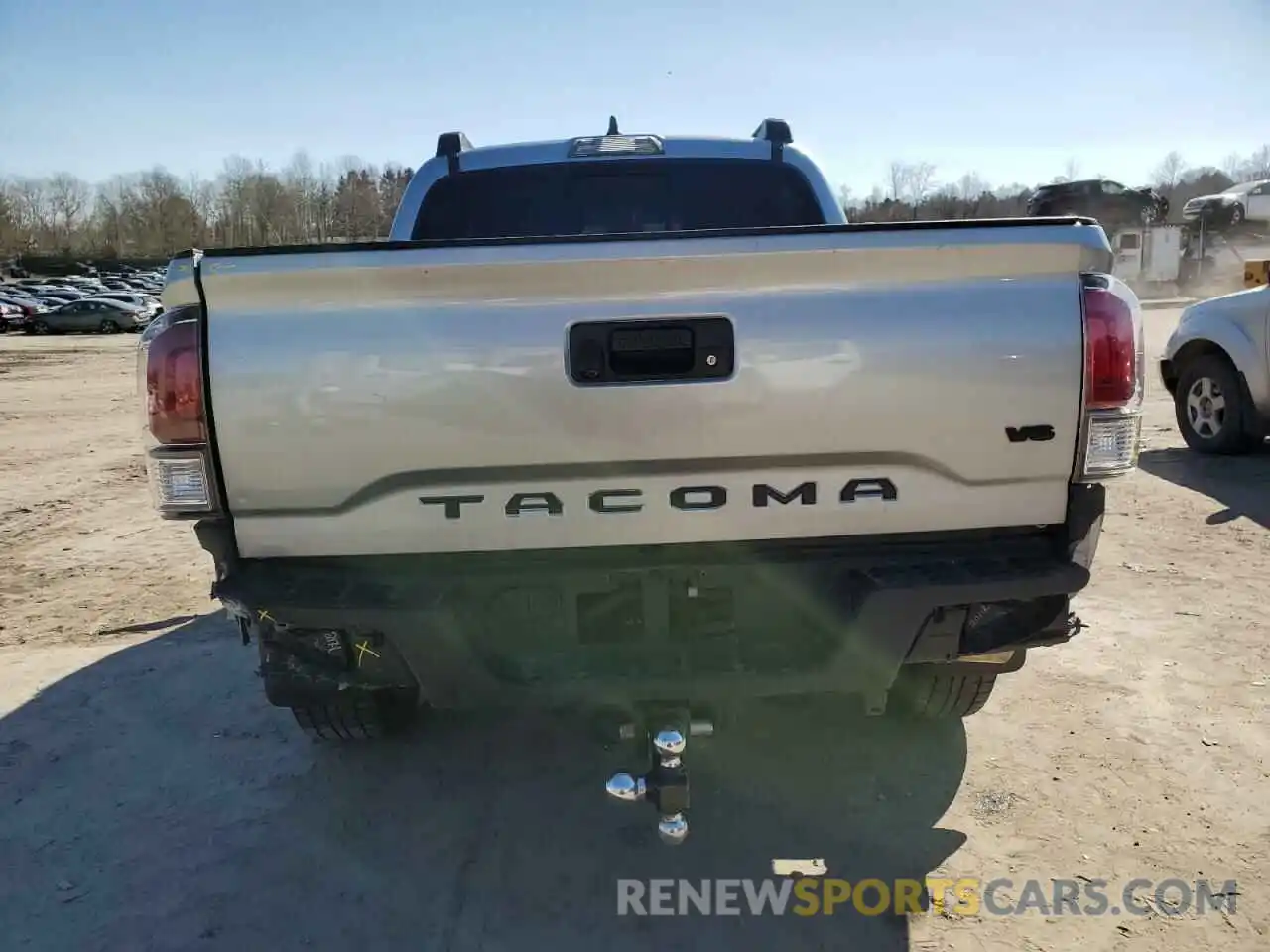 6 Photograph of a damaged car 3TMCZ5AN6NM525594 TOYOTA TACOMA 2022