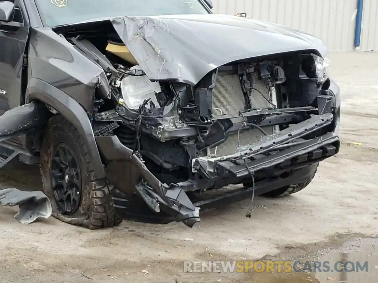 9 Photograph of a damaged car 3TMCZ5AN7NM457905 TOYOTA TACOMA 2022