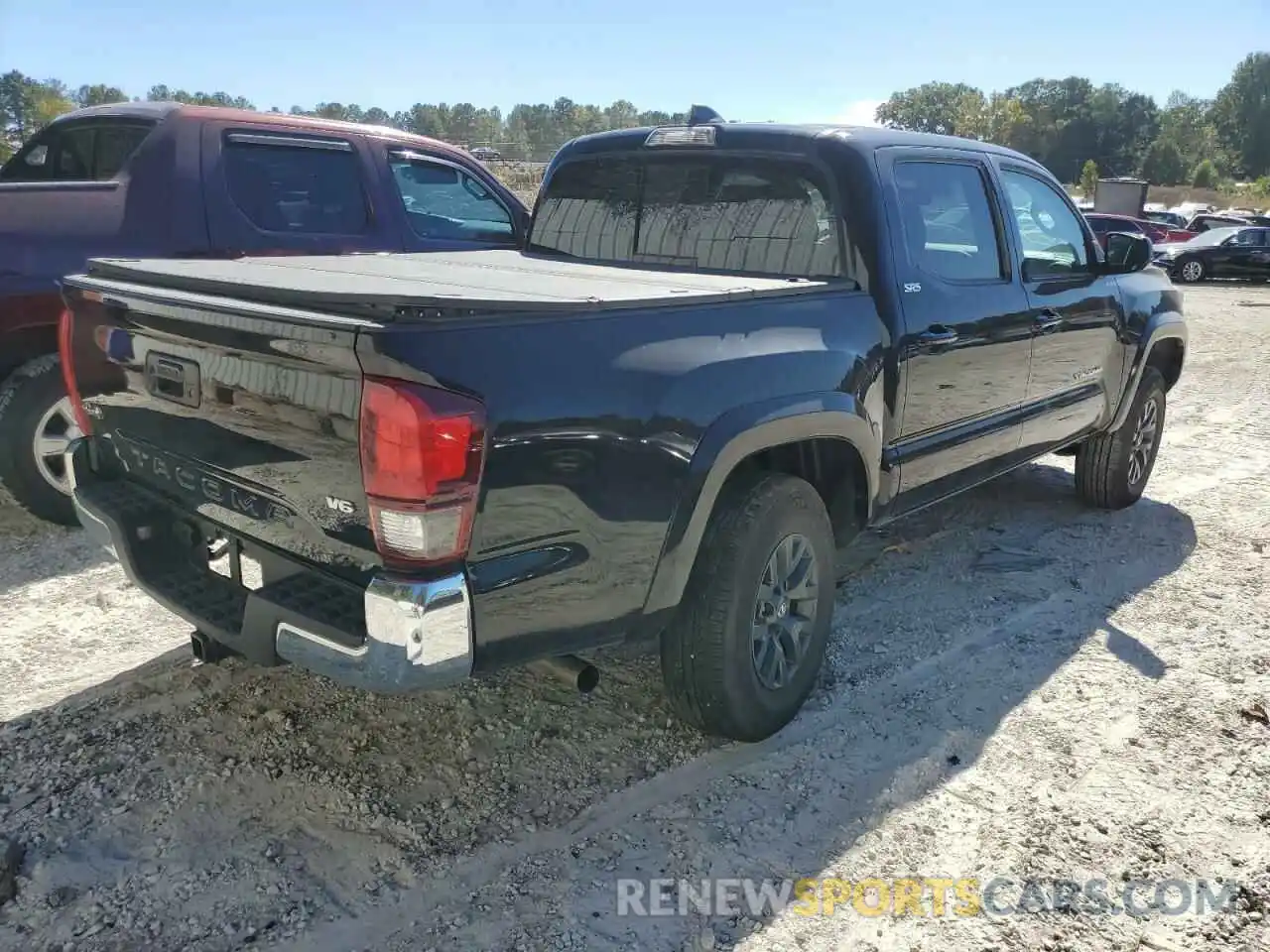 4 Photograph of a damaged car 3TMCZ5AN7NM462036 TOYOTA TACOMA 2022