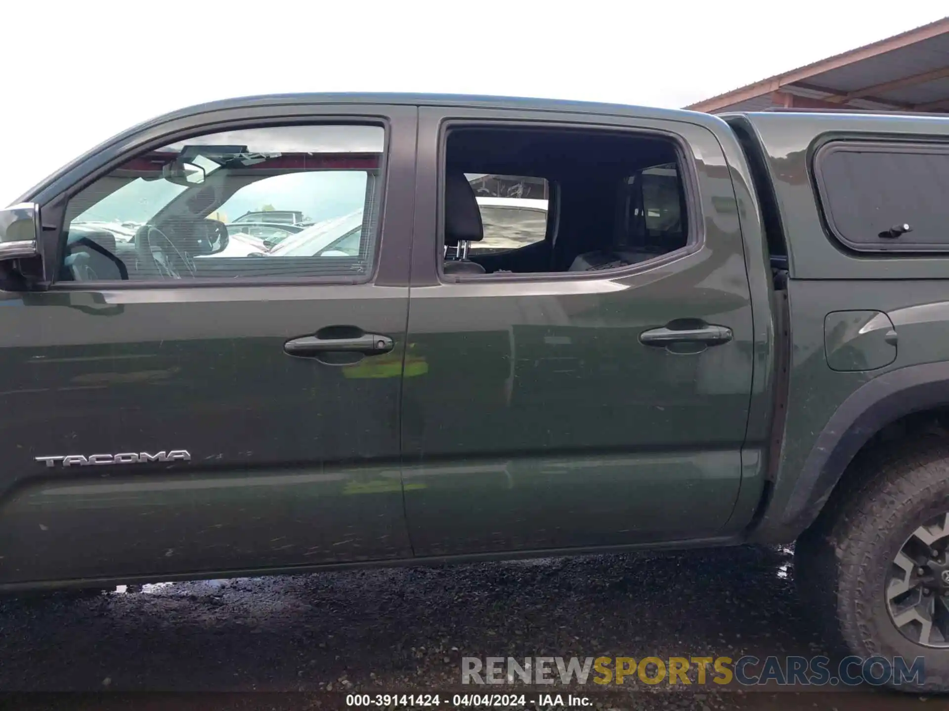 14 Photograph of a damaged car 3TMCZ5AN7NM468306 TOYOTA TACOMA 2022