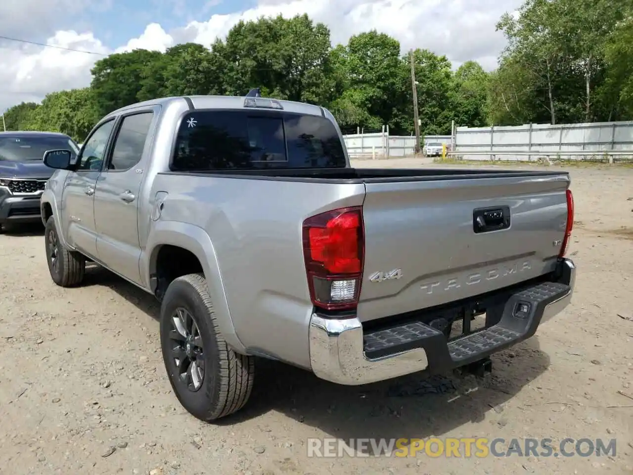 3 Photograph of a damaged car 3TMCZ5AN8NM454172 TOYOTA TACOMA 2022