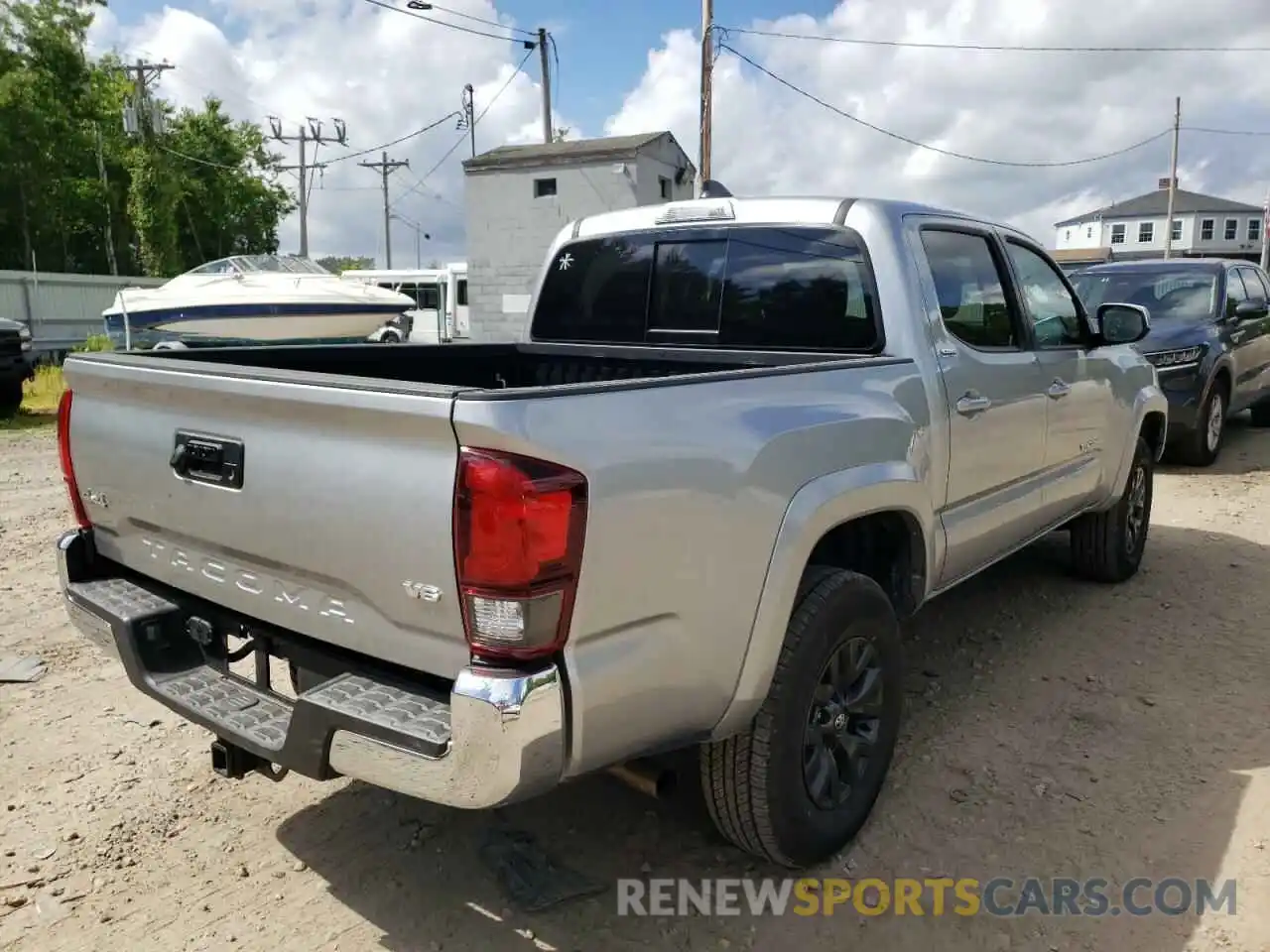 4 Photograph of a damaged car 3TMCZ5AN8NM454172 TOYOTA TACOMA 2022