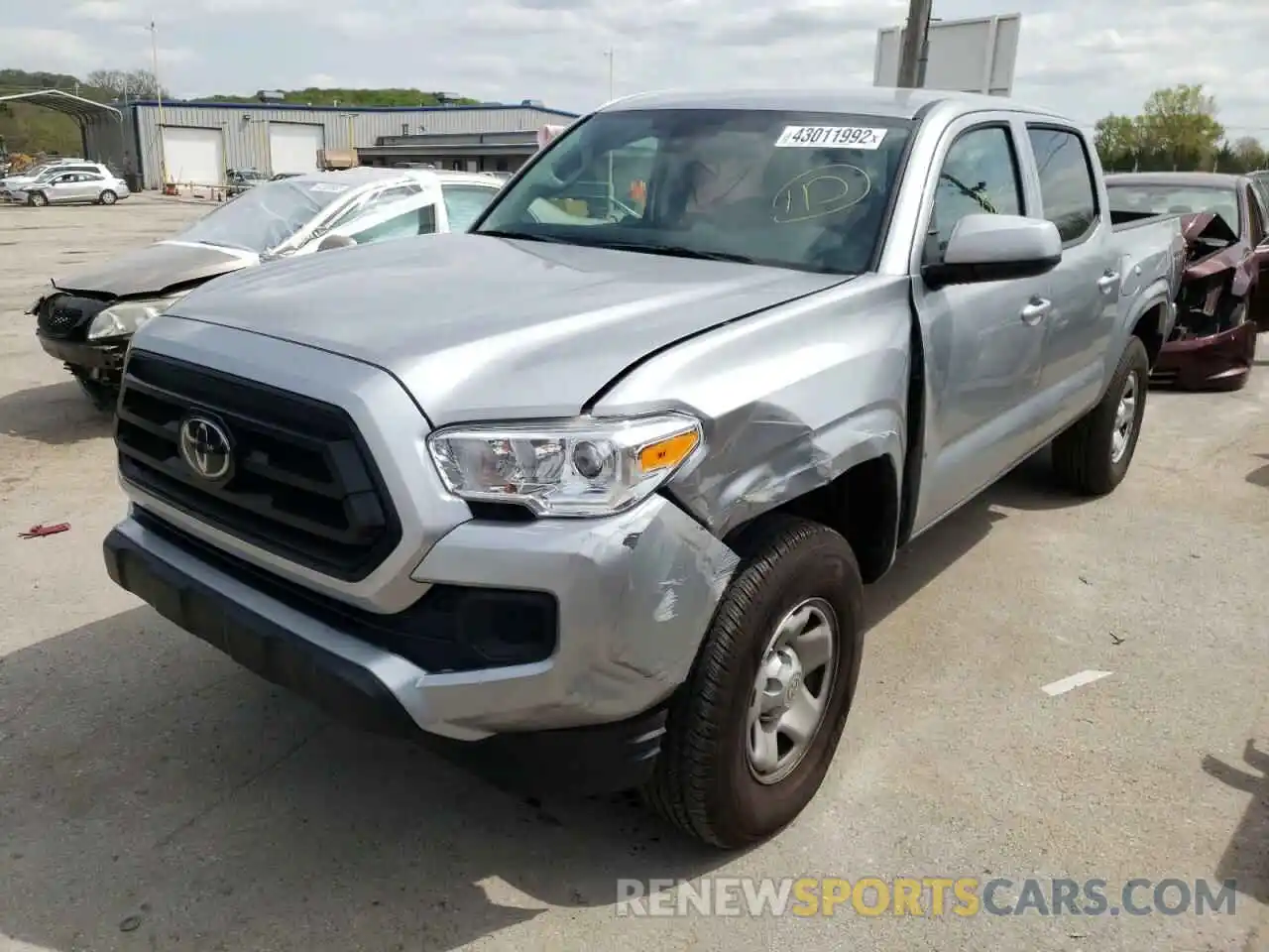 2 Photograph of a damaged car 3TMCZ5AN8NM455239 TOYOTA TACOMA 2022