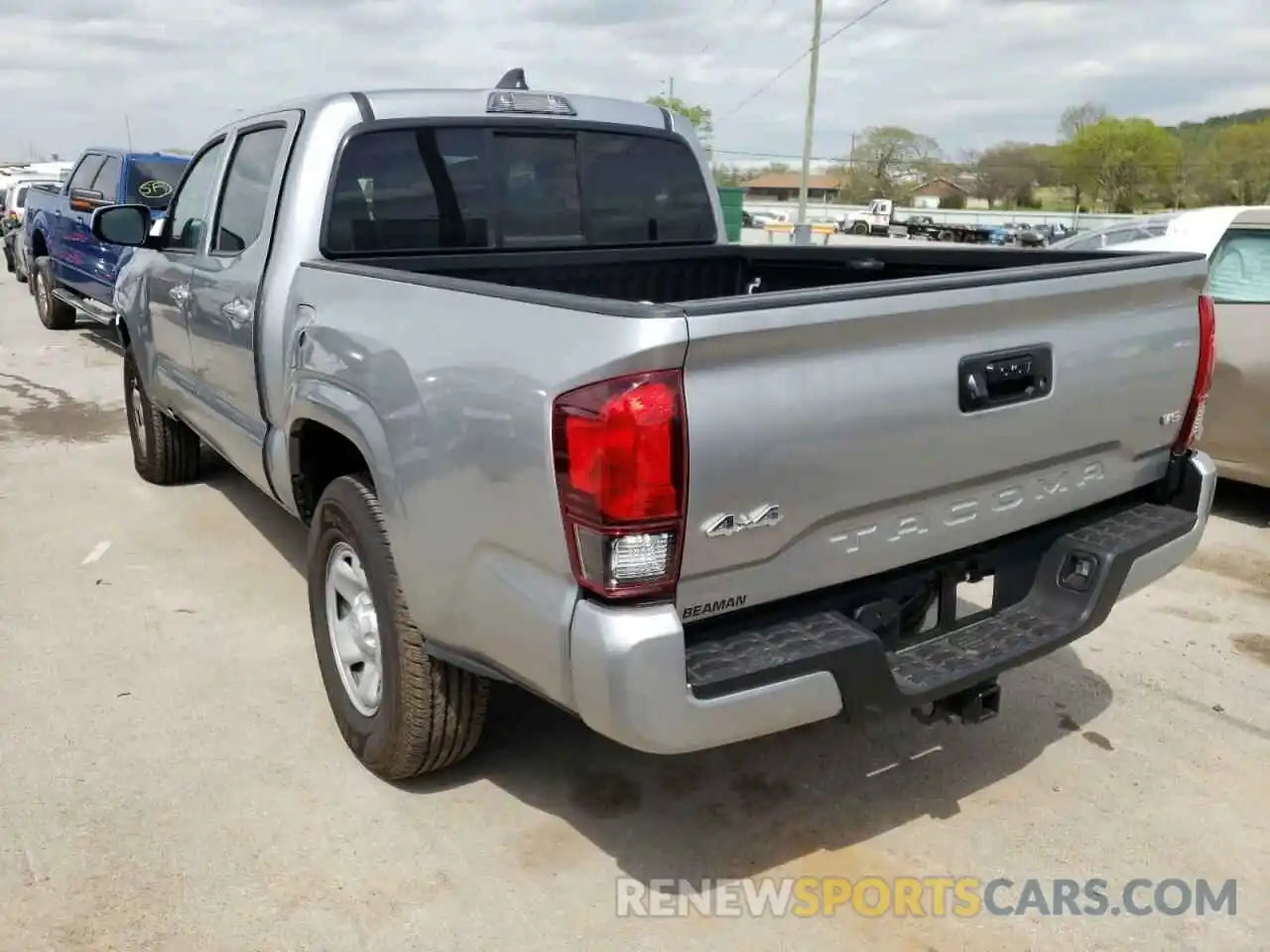 3 Photograph of a damaged car 3TMCZ5AN8NM455239 TOYOTA TACOMA 2022