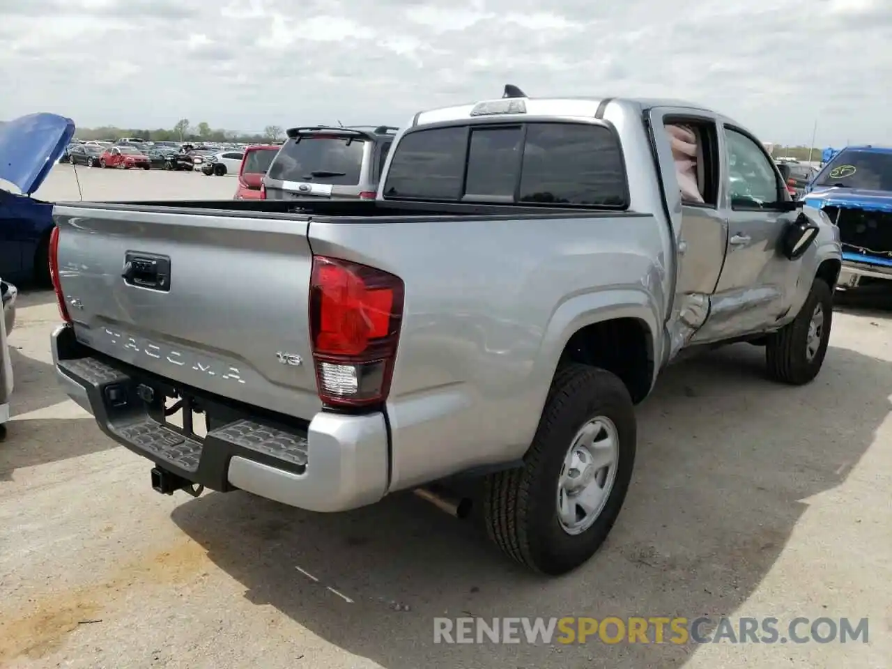 4 Photograph of a damaged car 3TMCZ5AN8NM455239 TOYOTA TACOMA 2022