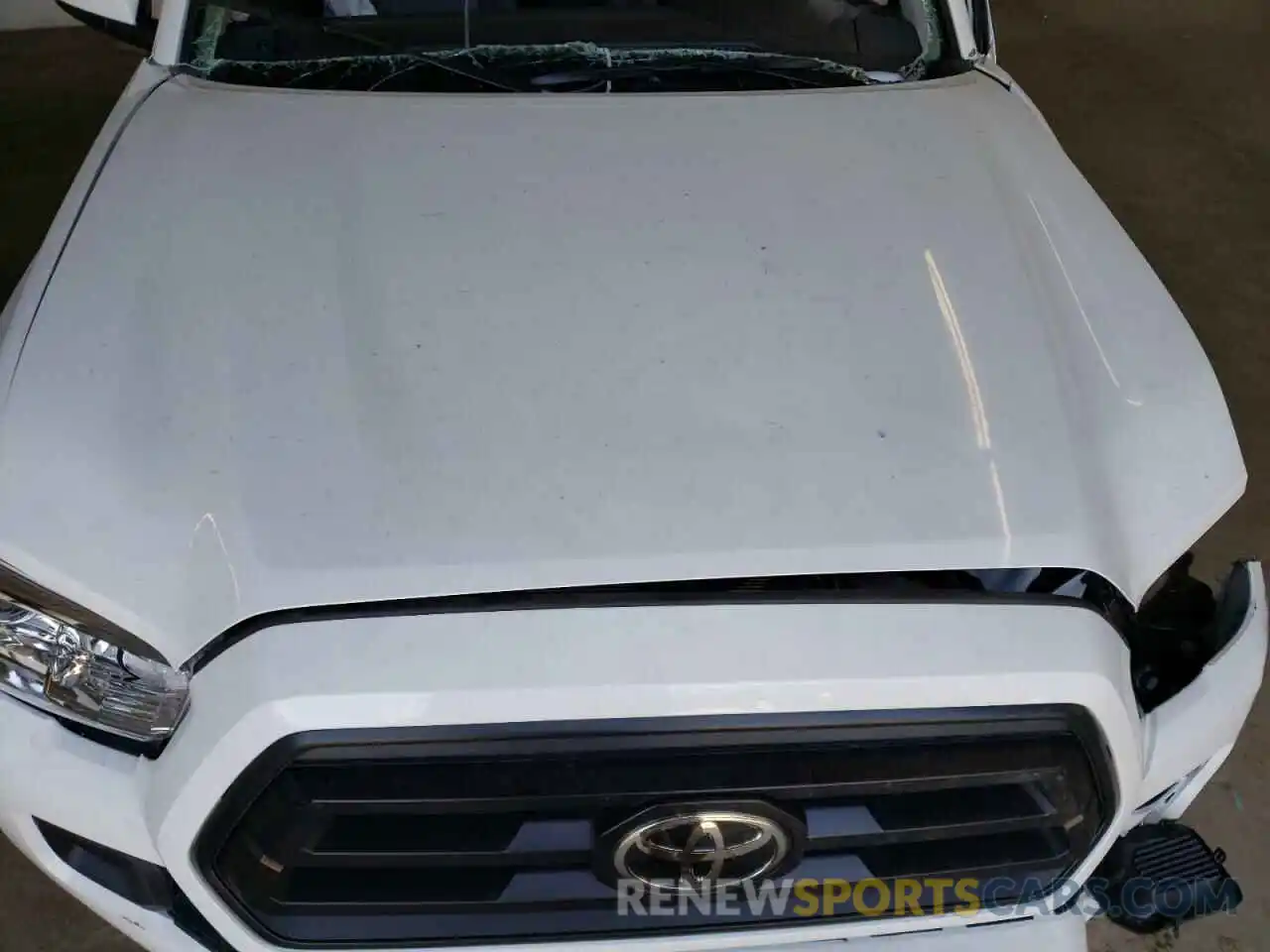 7 Photograph of a damaged car 3TMCZ5AN8NM467570 TOYOTA TACOMA 2022