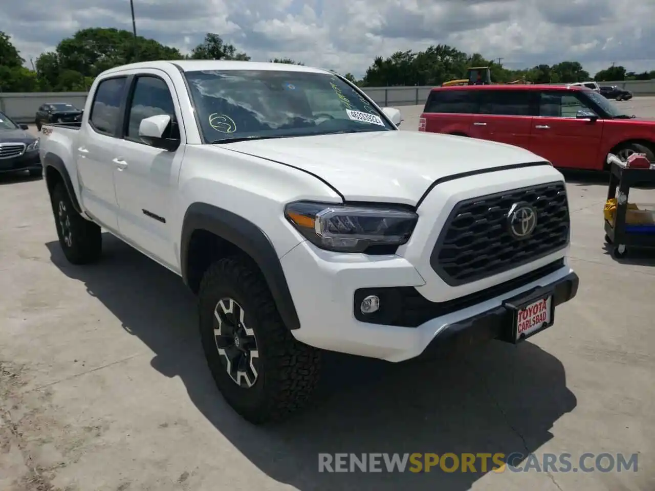 1 Photograph of a damaged car 3TMCZ5AN8NM469139 TOYOTA TACOMA 2022