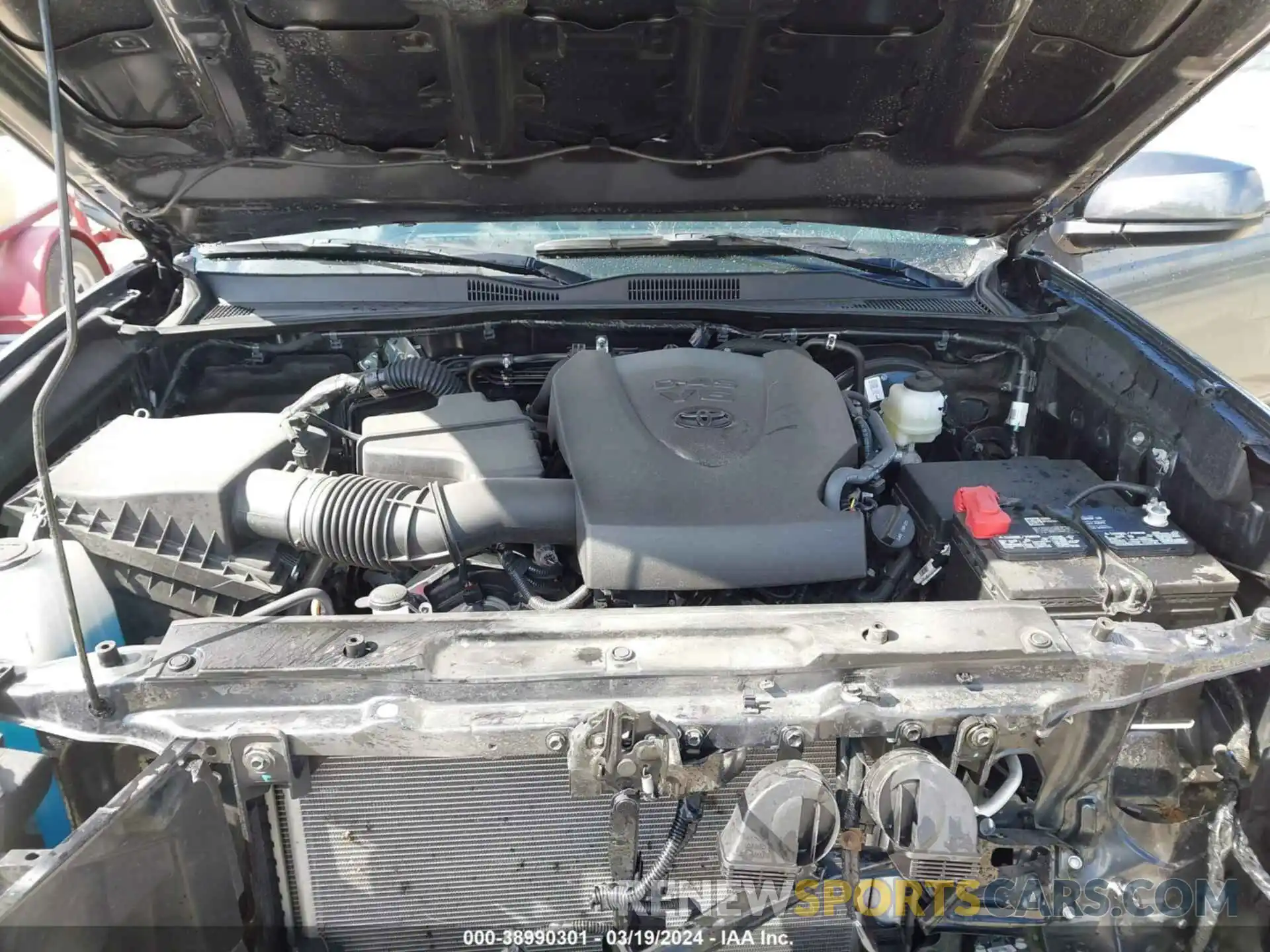 10 Photograph of a damaged car 3TMCZ5AN8NM531249 TOYOTA TACOMA 2022