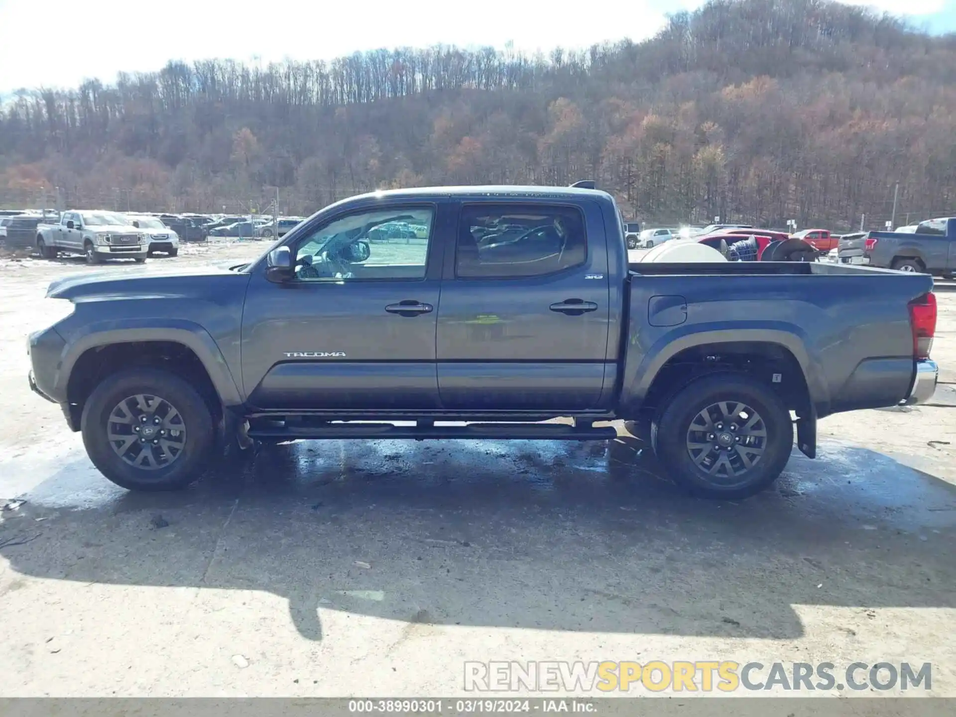 15 Photograph of a damaged car 3TMCZ5AN8NM531249 TOYOTA TACOMA 2022