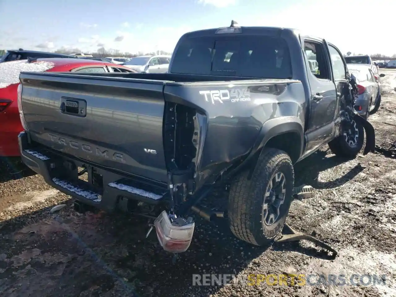 4 Photograph of a damaged car 3TMCZ5AN9NM454455 TOYOTA TACOMA 2022