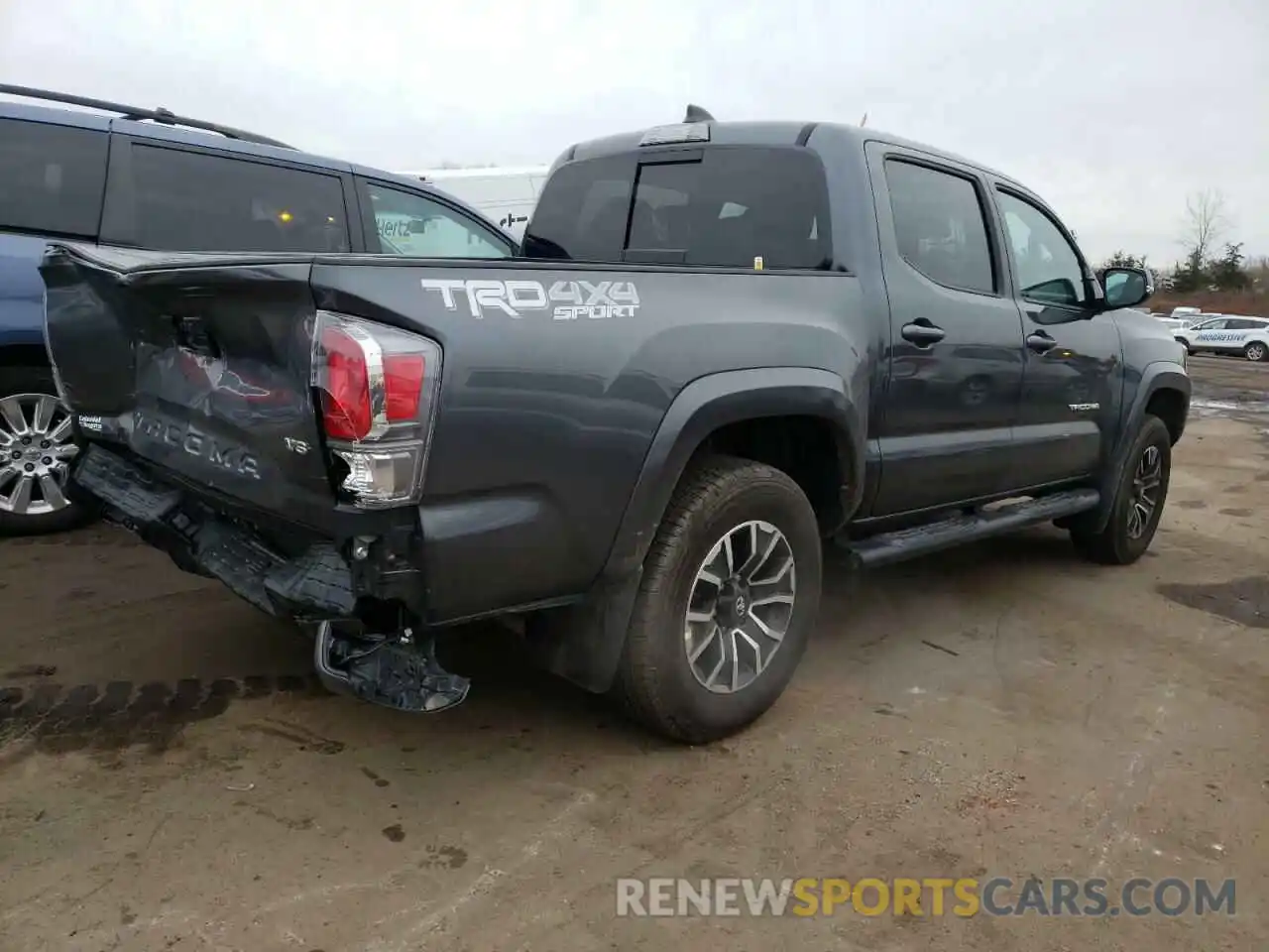 4 Photograph of a damaged car 3TMCZ5ANXNM456182 TOYOTA TACOMA 2022