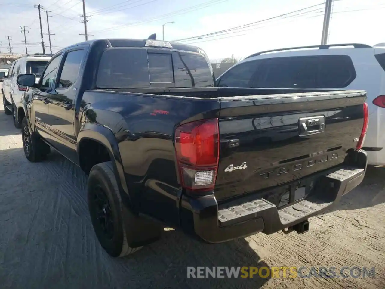 3 Photograph of a damaged car 3TMCZ5ANXNM463956 TOYOTA TACOMA 2022