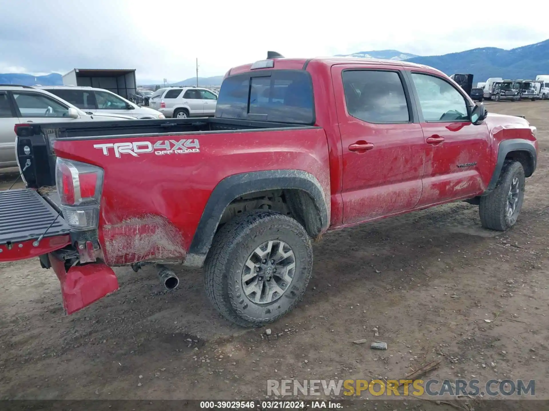 4 Photograph of a damaged car 3TMCZ5ANXNM484452 TOYOTA TACOMA 2022