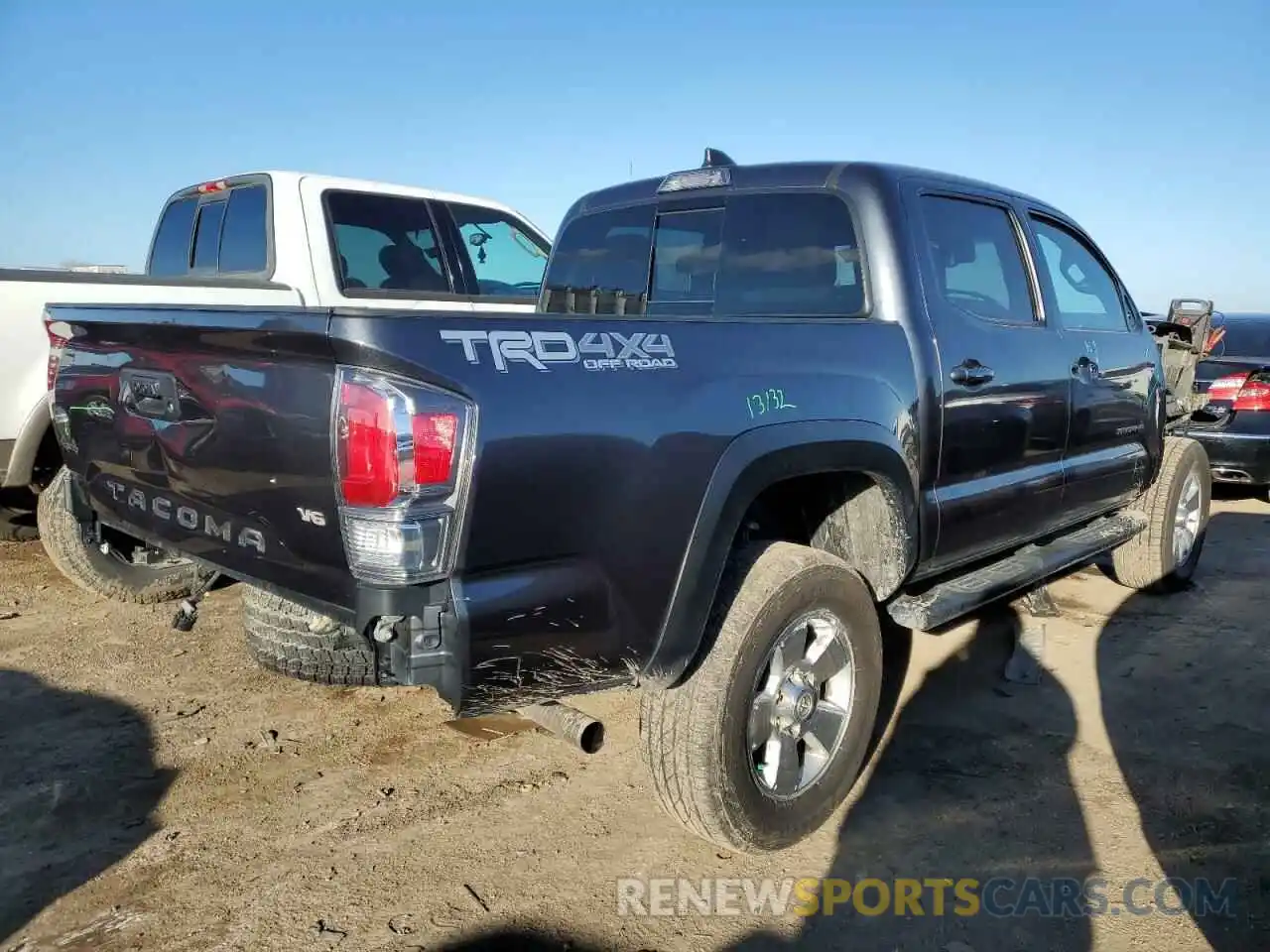 3 Photograph of a damaged car 3TMCZ5ANXNM511830 TOYOTA TACOMA 2022