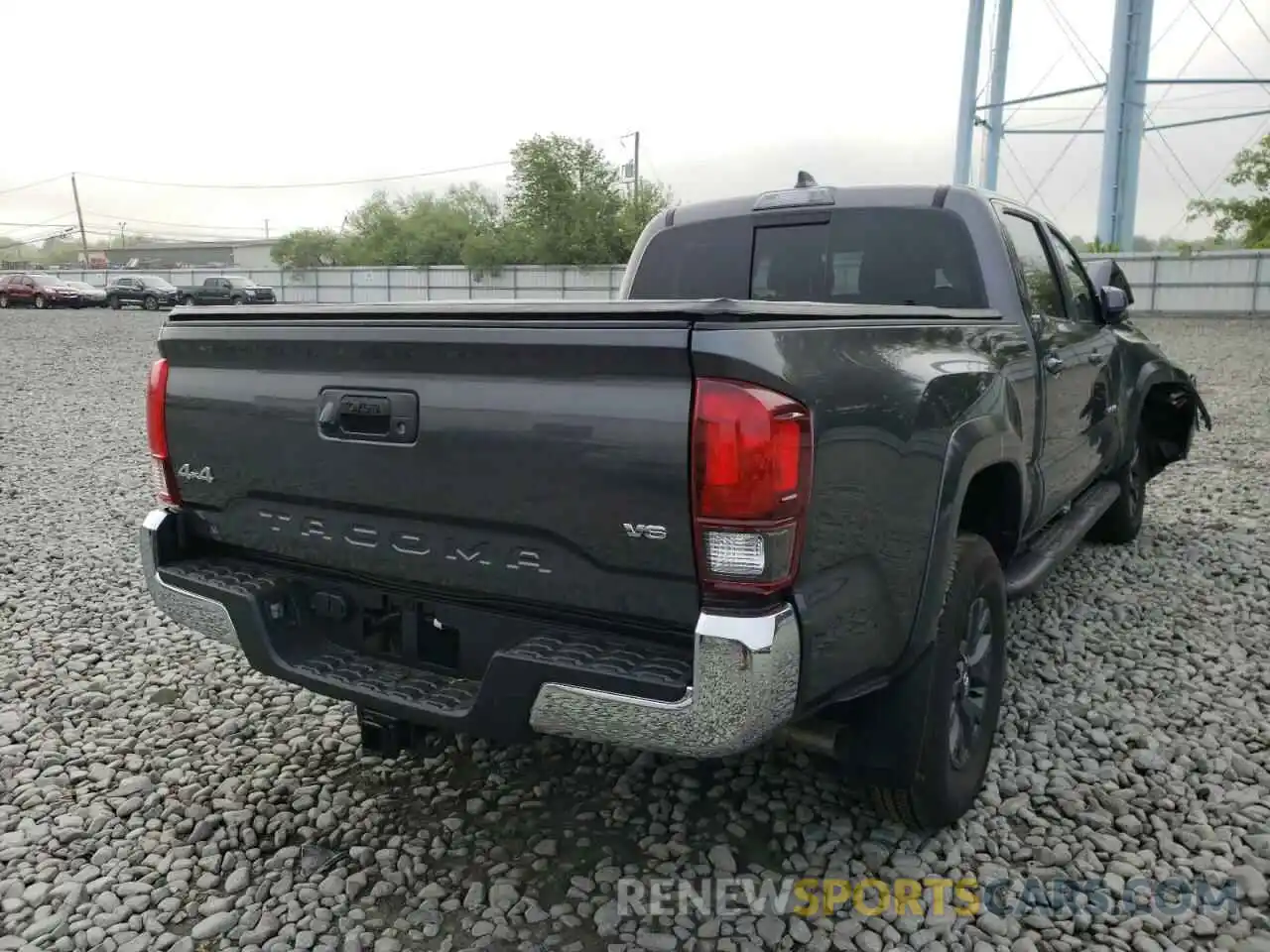 4 Photograph of a damaged car 3TMDZ5BN1NM127020 TOYOTA TACOMA 2022