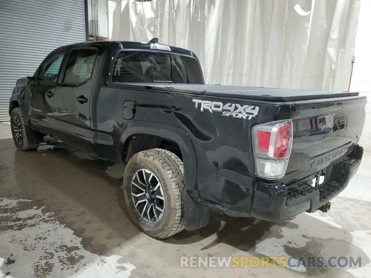 2 Photograph of a damaged car 3TMDZ5BN2NM124482 TOYOTA TACOMA 2022