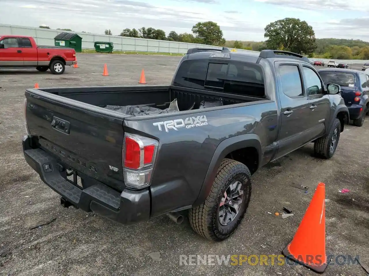 4 Photograph of a damaged car 3TMDZ5BN3NM134177 TOYOTA TACOMA 2022