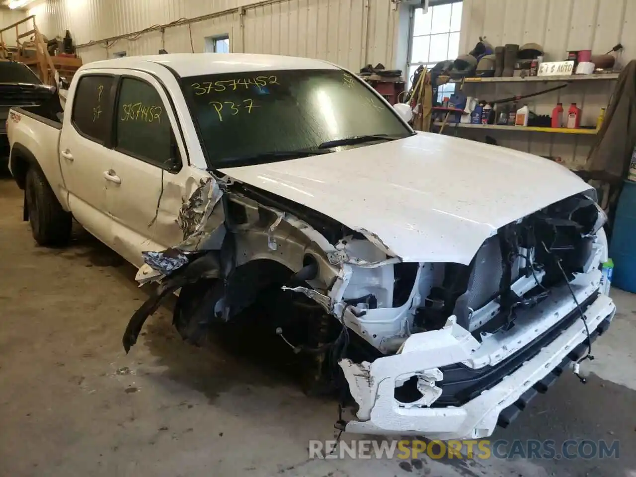 1 Photograph of a damaged car 3TMDZ5BN5NM122354 TOYOTA TACOMA 2022