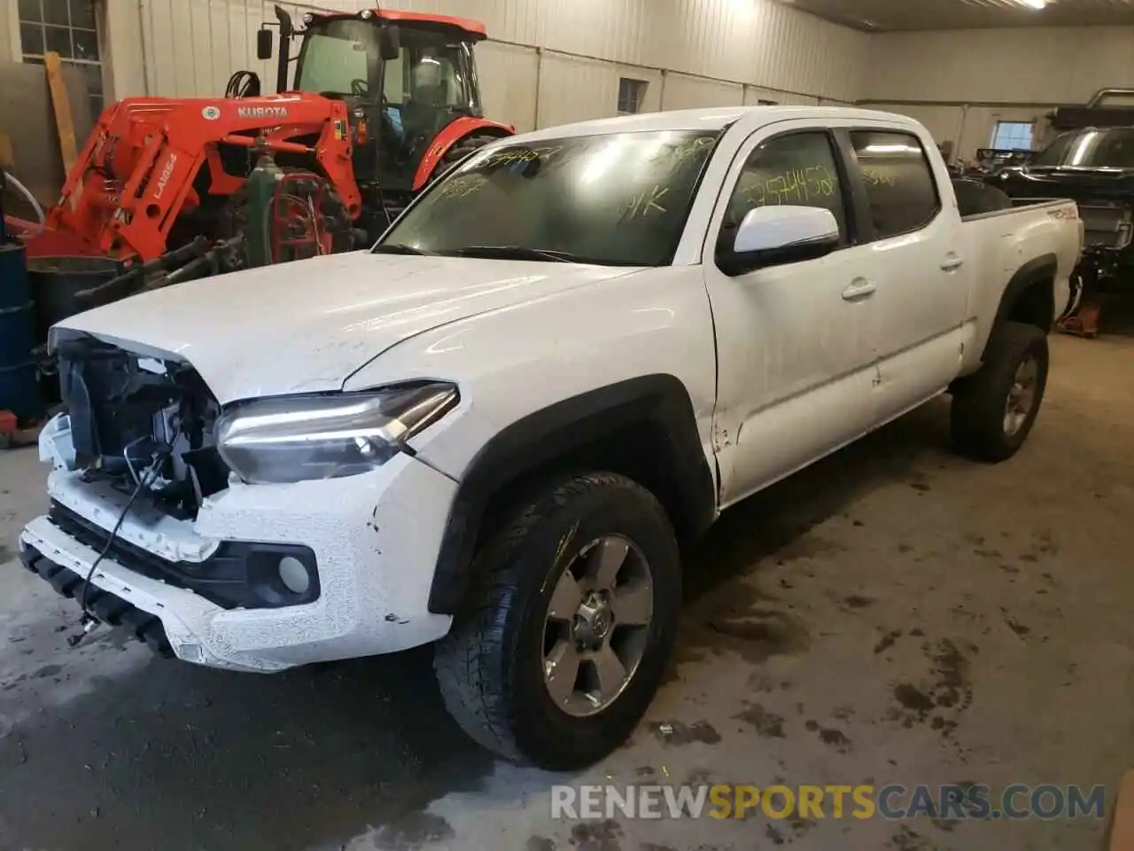 2 Photograph of a damaged car 3TMDZ5BN5NM122354 TOYOTA TACOMA 2022