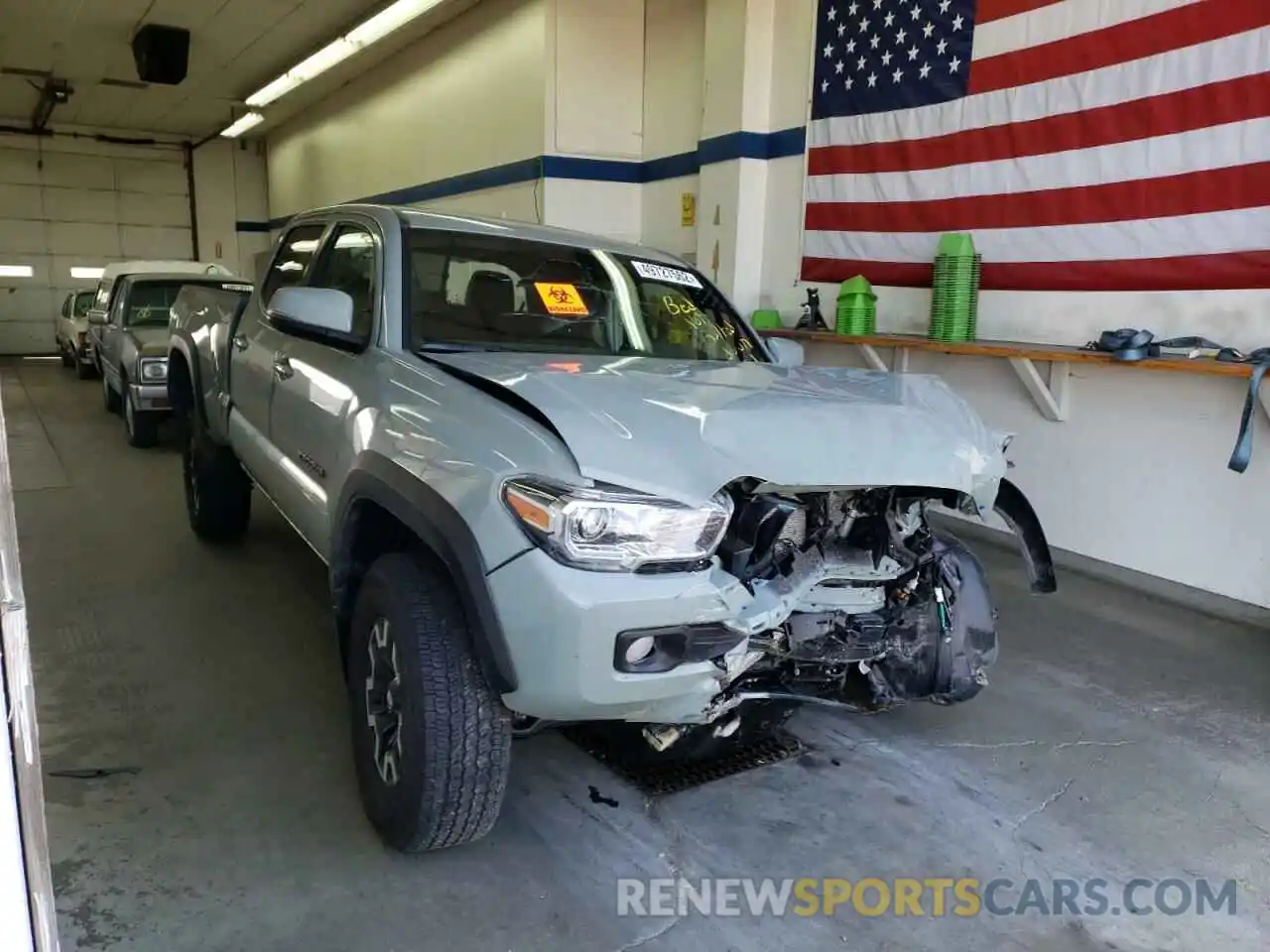 1 Photograph of a damaged car 3TMDZ5BN5NM124802 TOYOTA TACOMA 2022