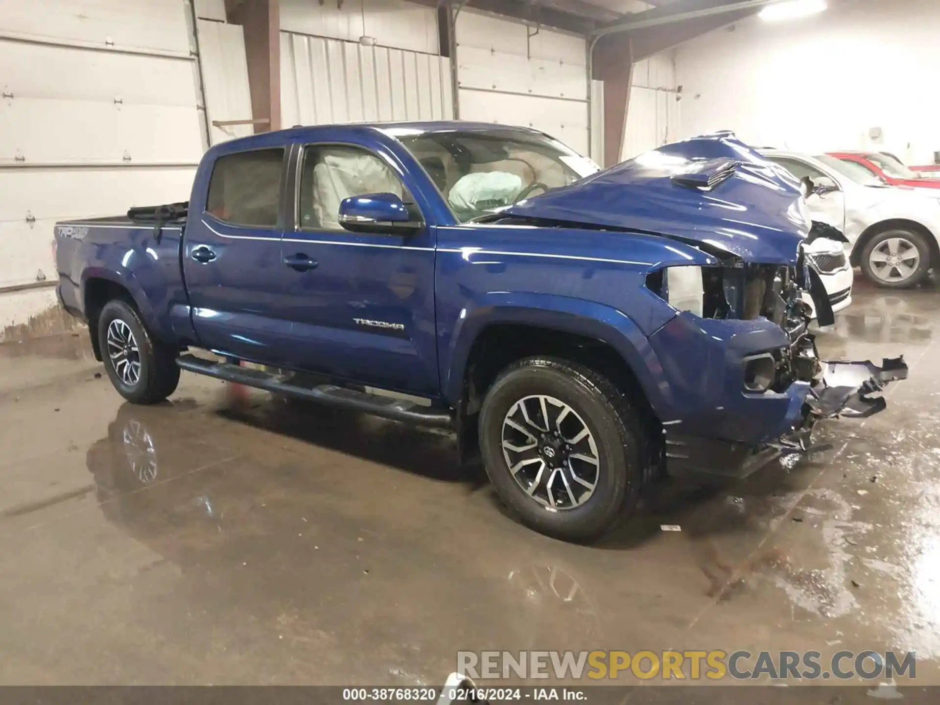 1 Photograph of a damaged car 3TMDZ5BN7NM131637 TOYOTA TACOMA 2022