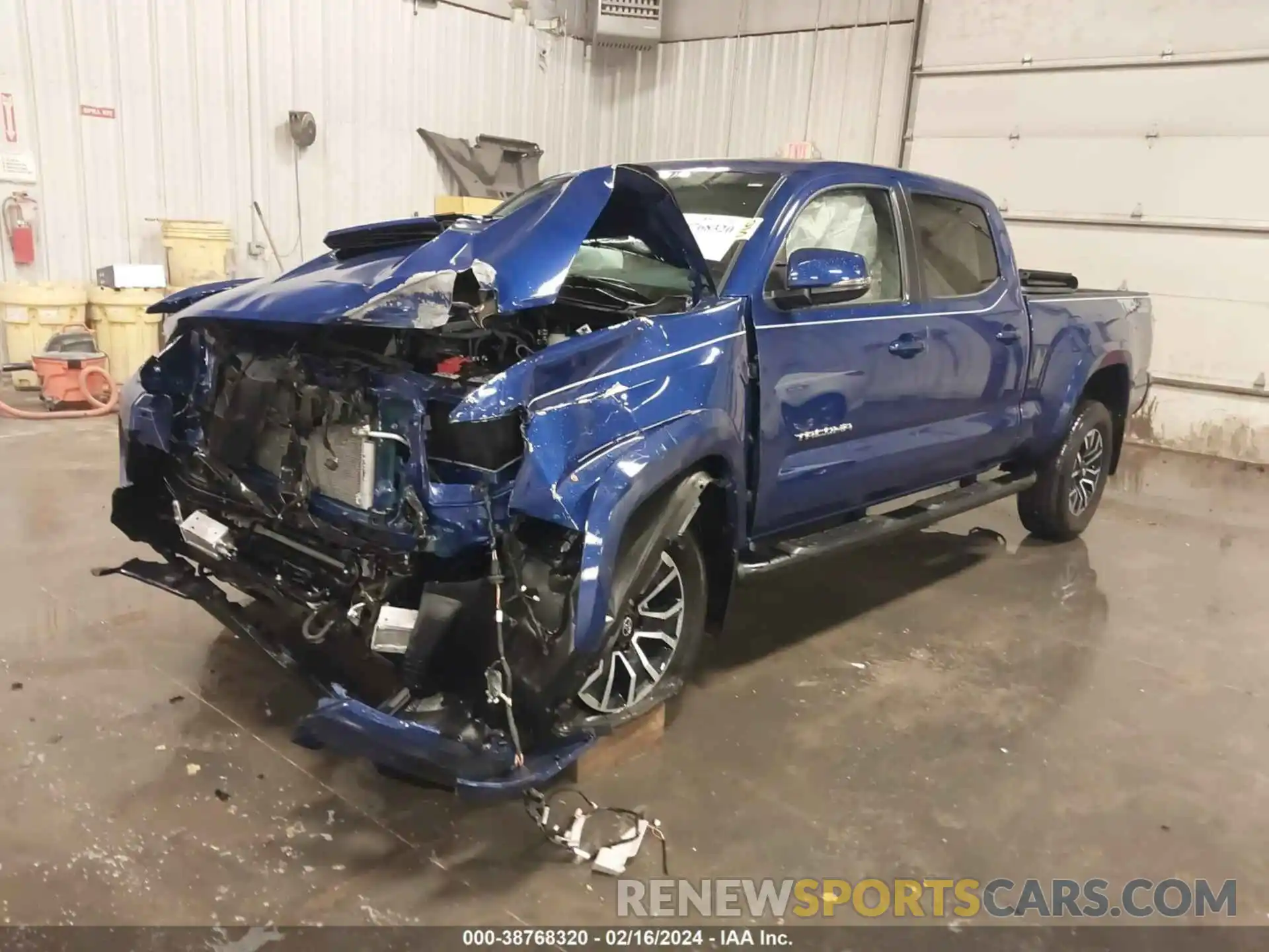 2 Photograph of a damaged car 3TMDZ5BN7NM131637 TOYOTA TACOMA 2022