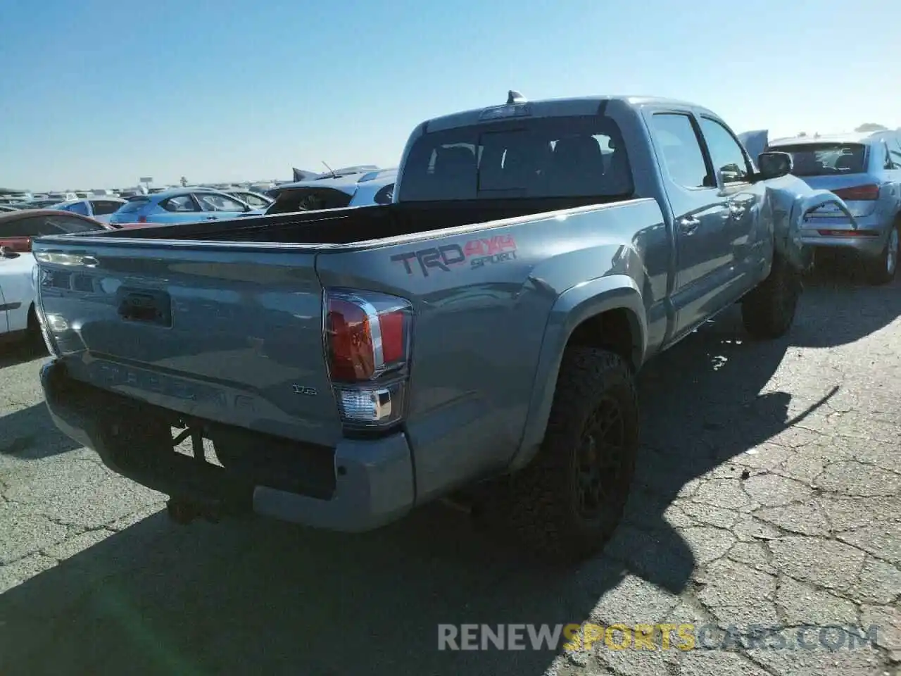 4 Photograph of a damaged car 3TMDZ5BN7NM131962 TOYOTA TACOMA 2022