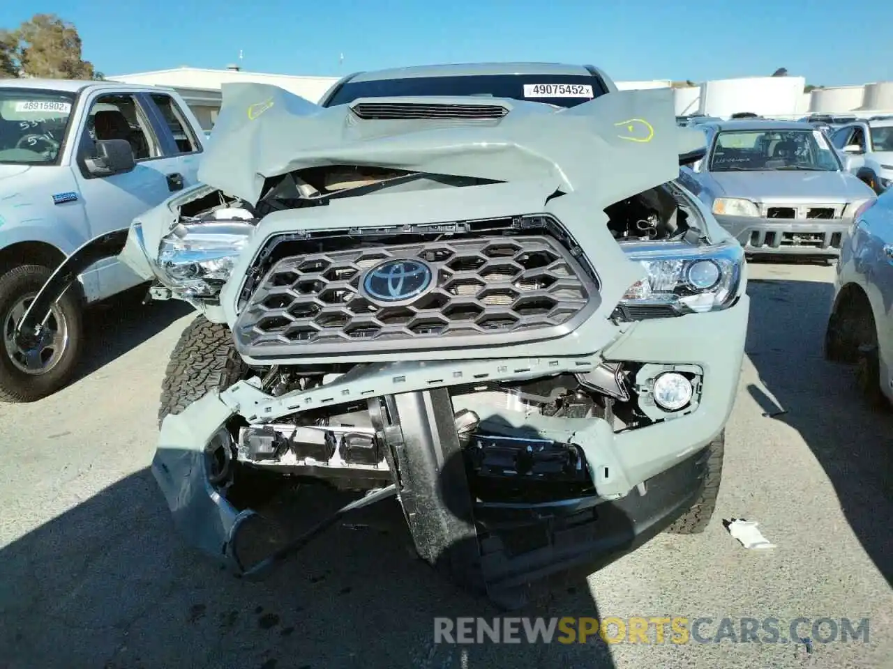 9 Photograph of a damaged car 3TMDZ5BN7NM131962 TOYOTA TACOMA 2022