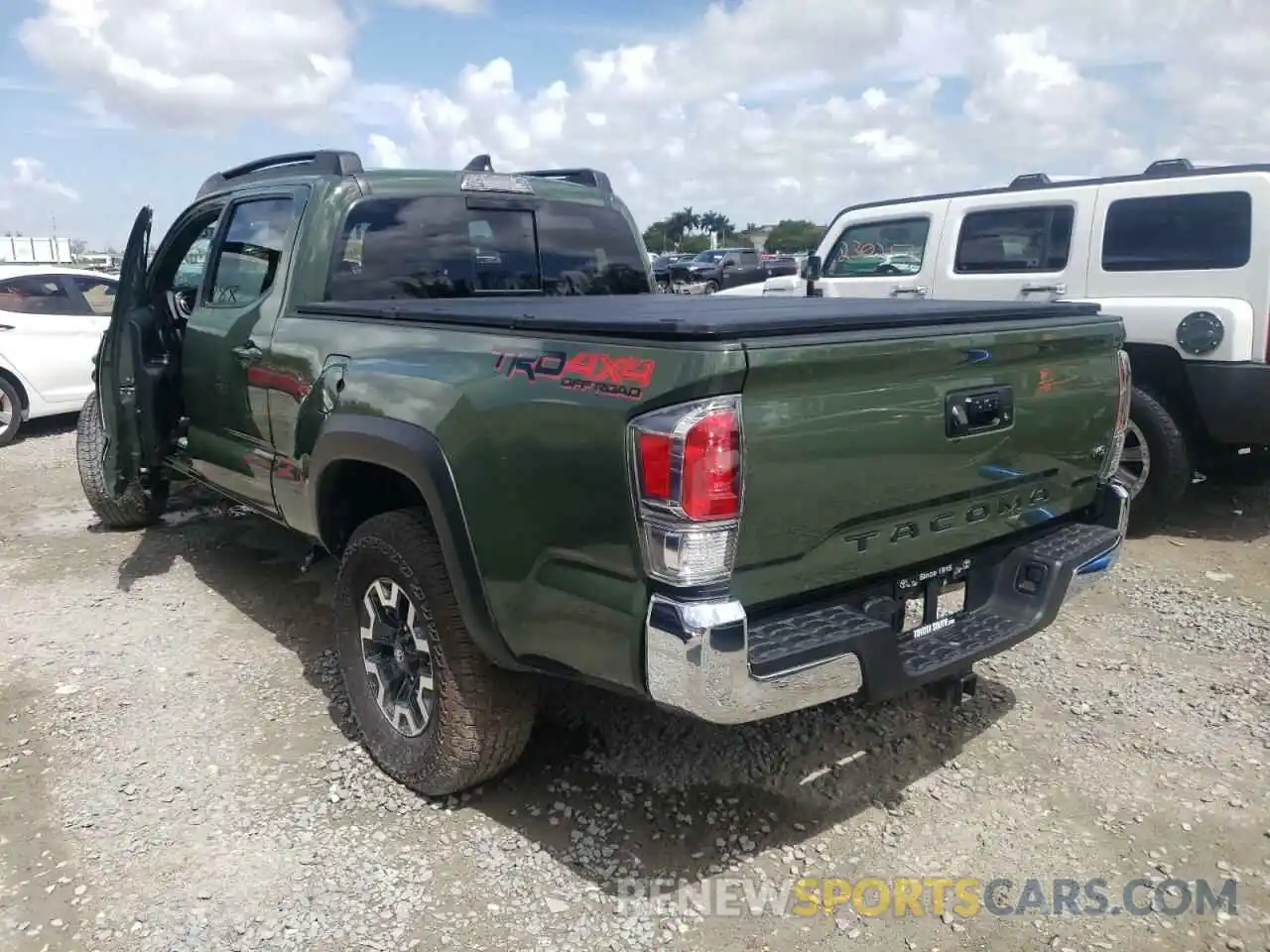 3 Photograph of a damaged car 3TMDZ5BN9NM121966 TOYOTA TACOMA 2022