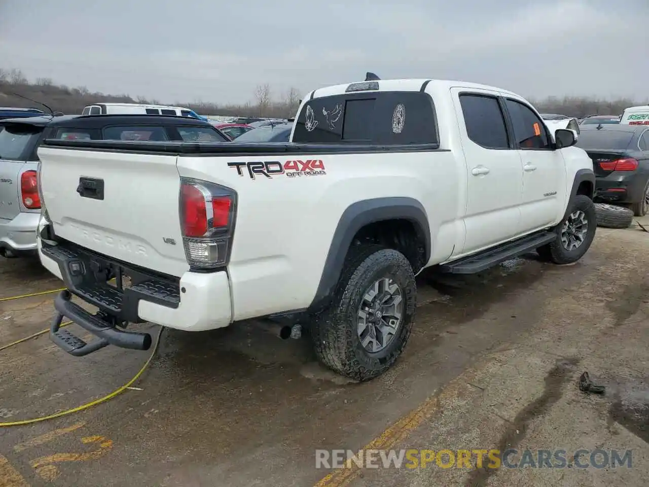 3 Photograph of a damaged car 3TMDZ5BN9NM122552 TOYOTA TACOMA 2022