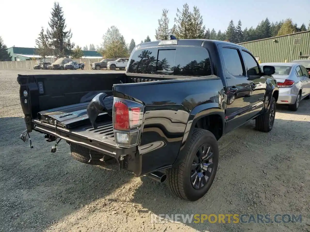 4 Photograph of a damaged car 3TMGZ5AN5NM467835 TOYOTA TACOMA 2022