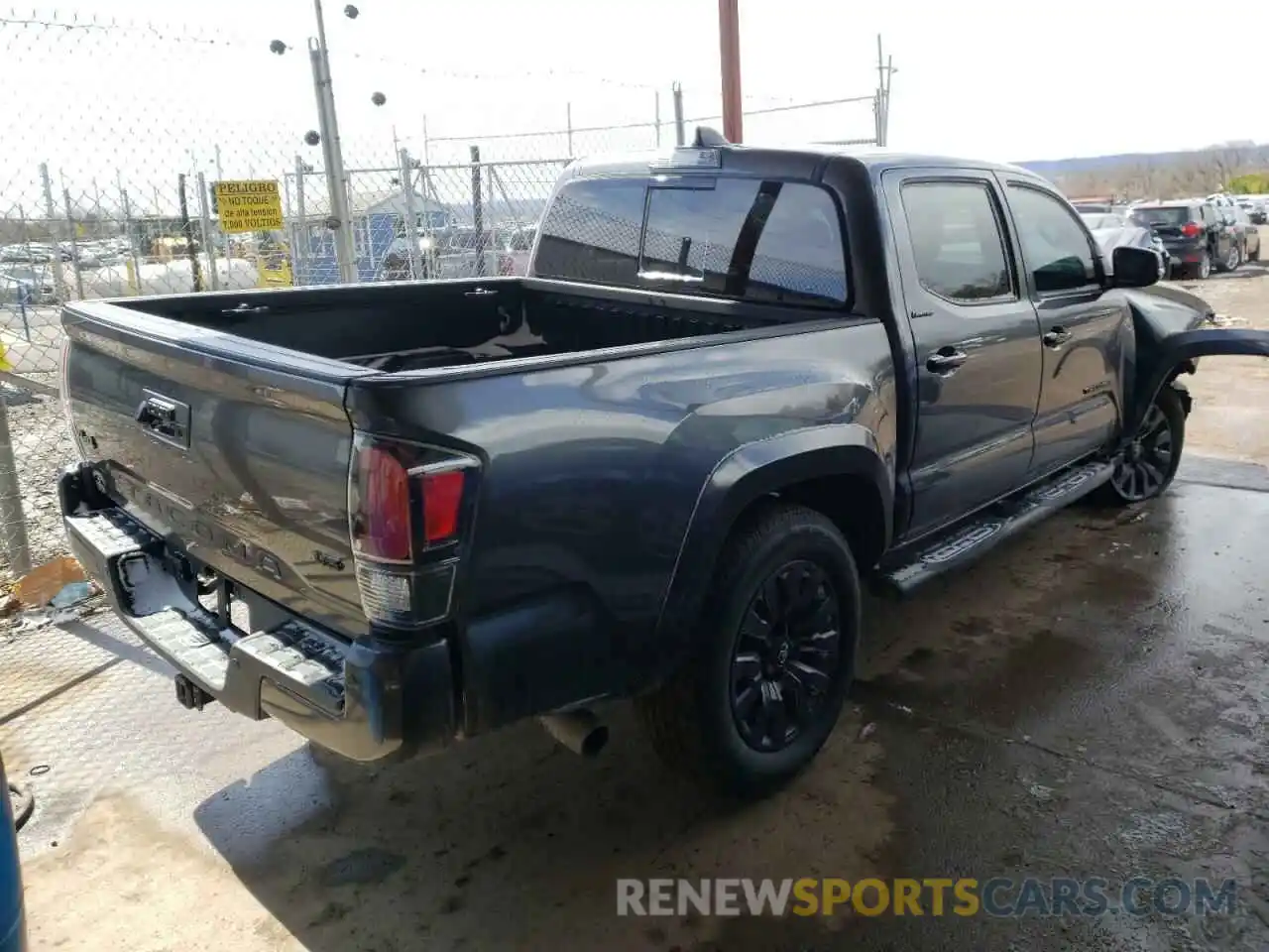 4 Photograph of a damaged car 3TMGZ5AN9NM462069 TOYOTA TACOMA 2022