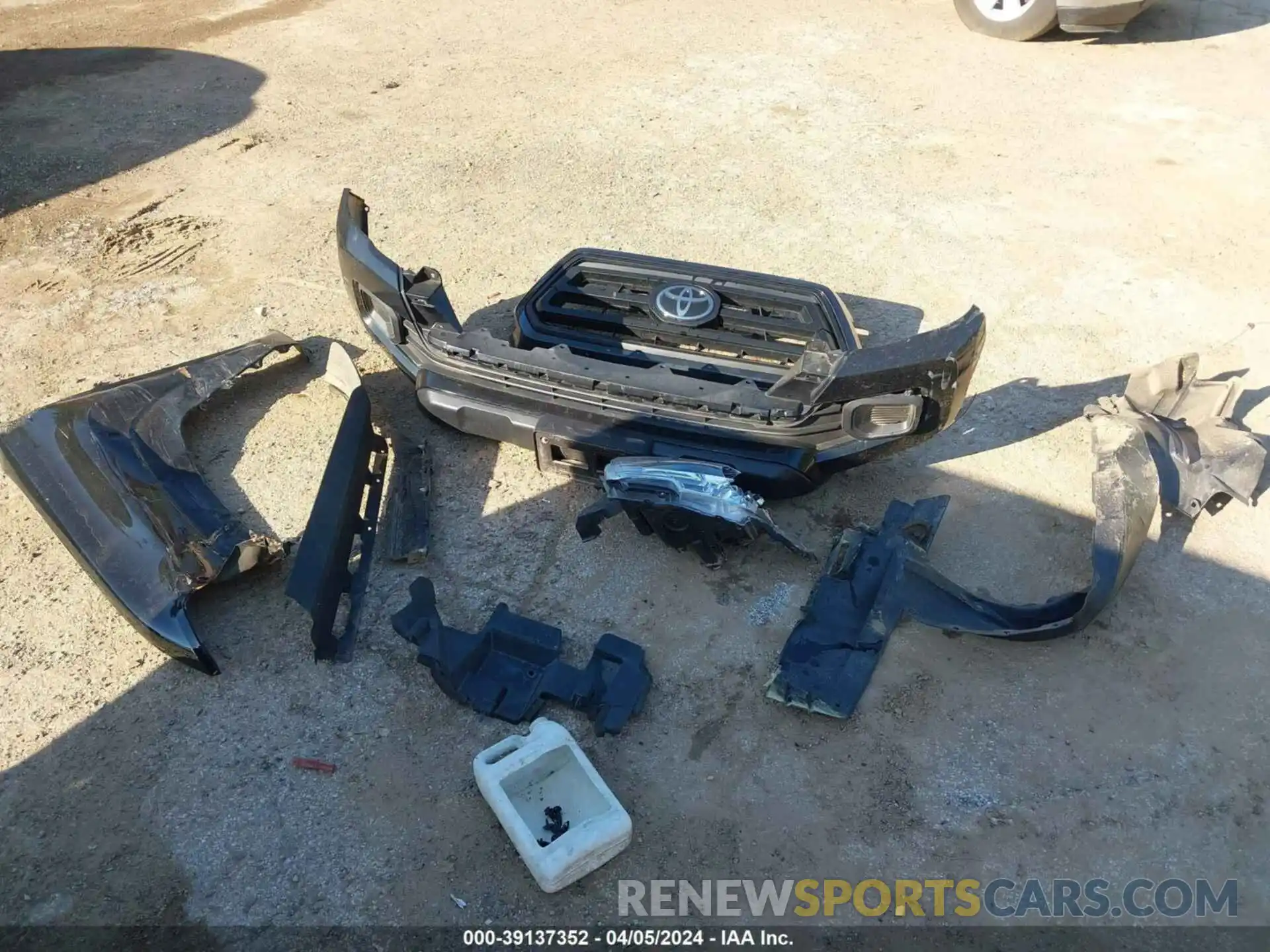 12 Photograph of a damaged car 3TYAX5GN1NT044130 TOYOTA TACOMA 2022