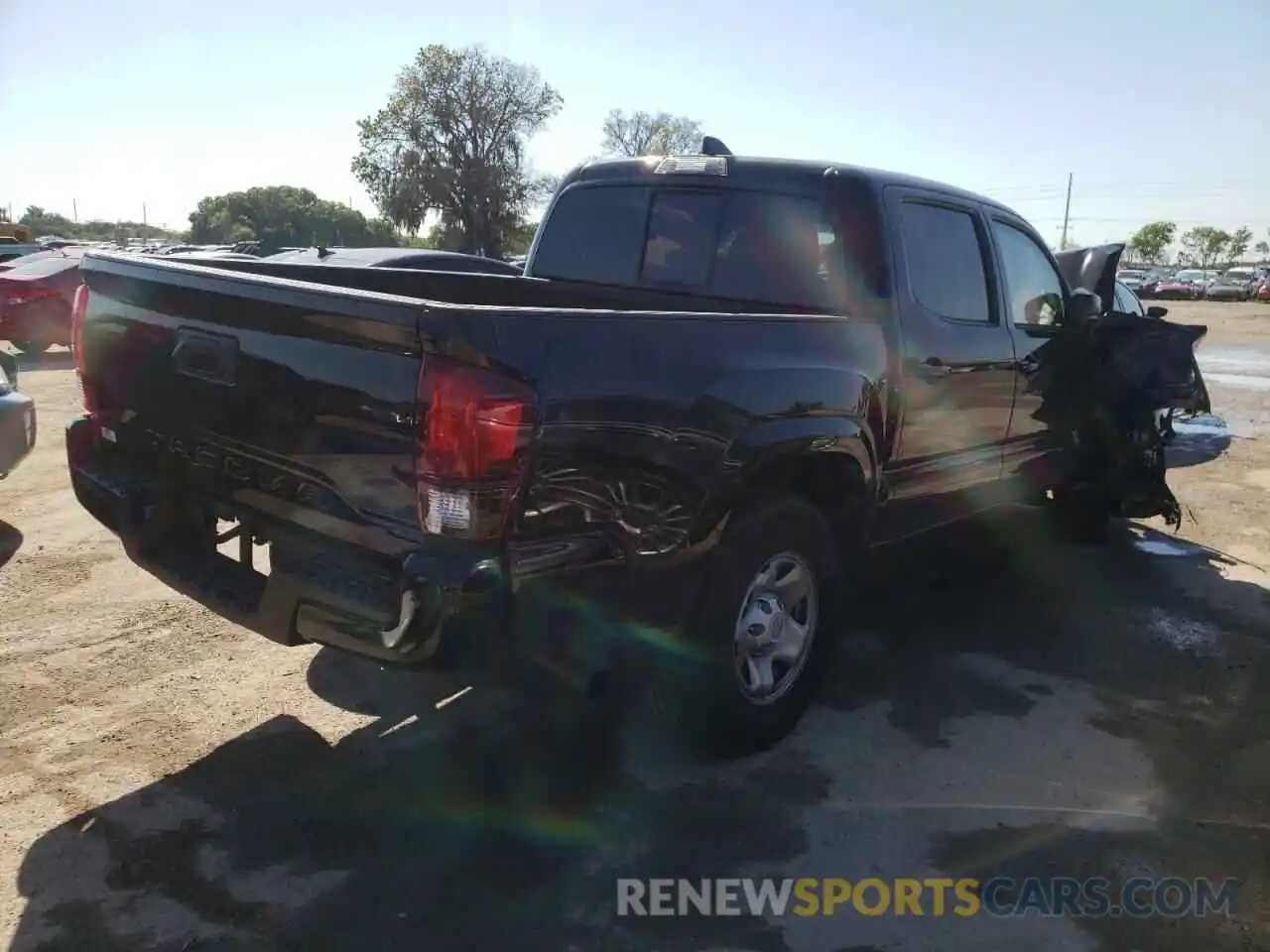 4 Photograph of a damaged car 3TYAX5GN3NT035445 TOYOTA TACOMA 2022