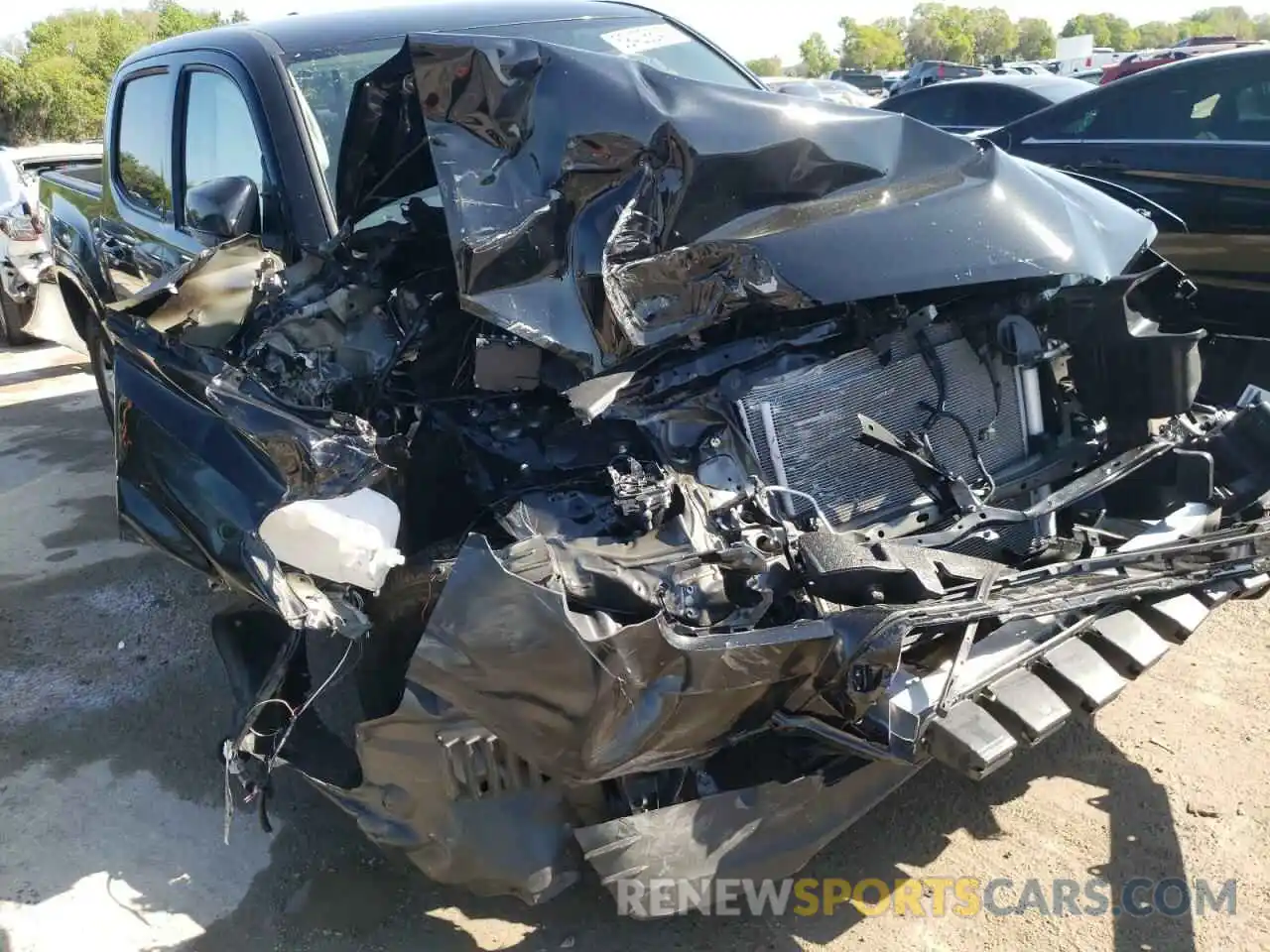 9 Photograph of a damaged car 3TYAX5GN3NT035445 TOYOTA TACOMA 2022