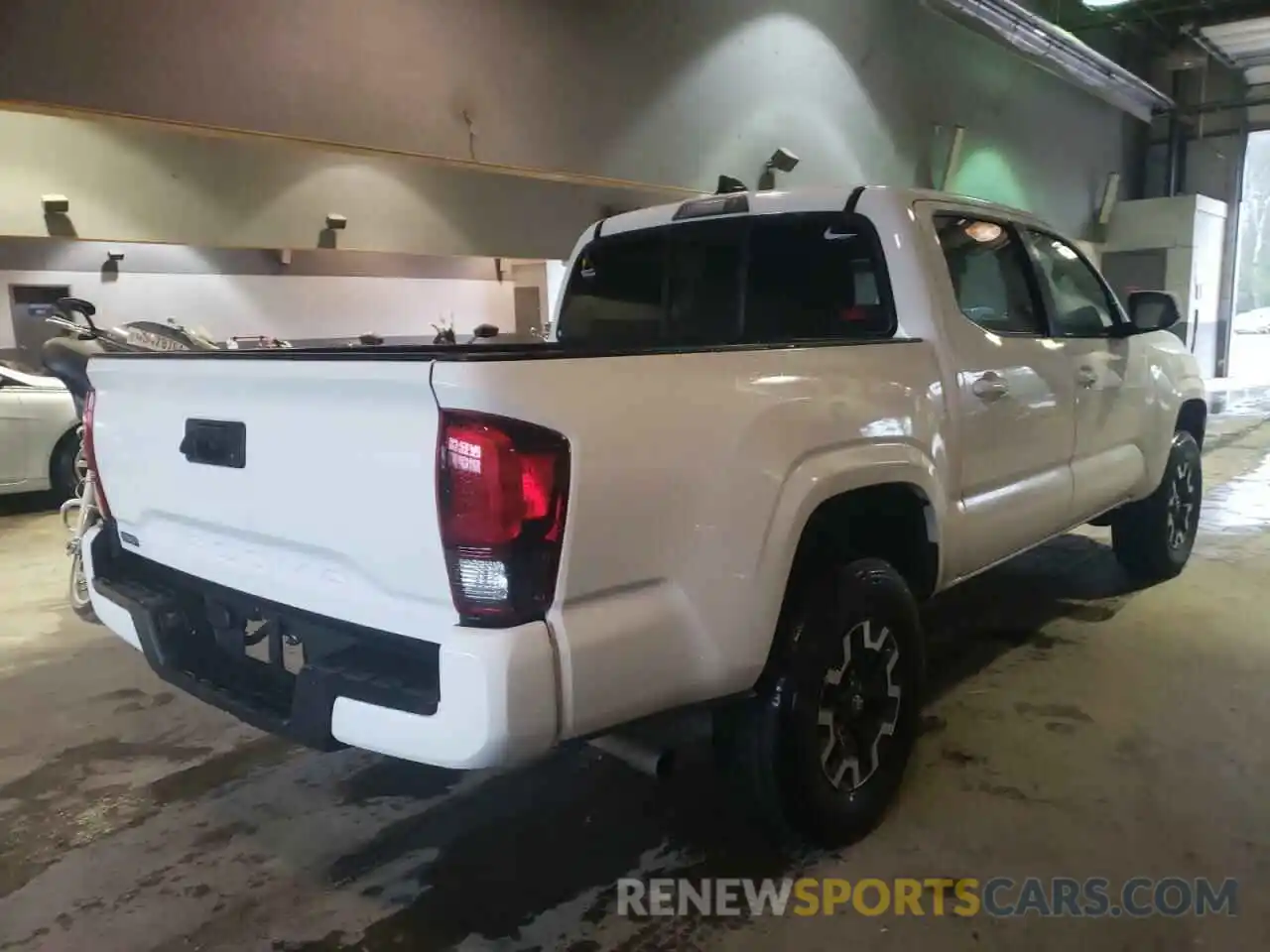 3 Photograph of a damaged car 3TYAX5GN4NT041271 TOYOTA TACOMA 2022