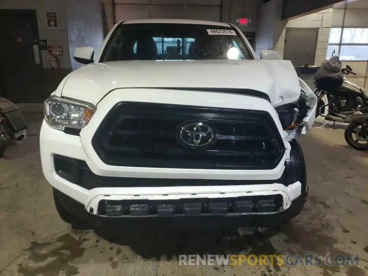 5 Photograph of a damaged car 3TYAX5GN4NT041271 TOYOTA TACOMA 2022