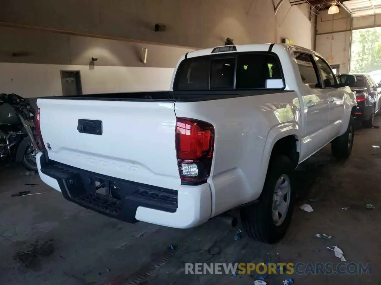 4 Photograph of a damaged car 3TYAX5GN5NT036094 TOYOTA TACOMA 2022