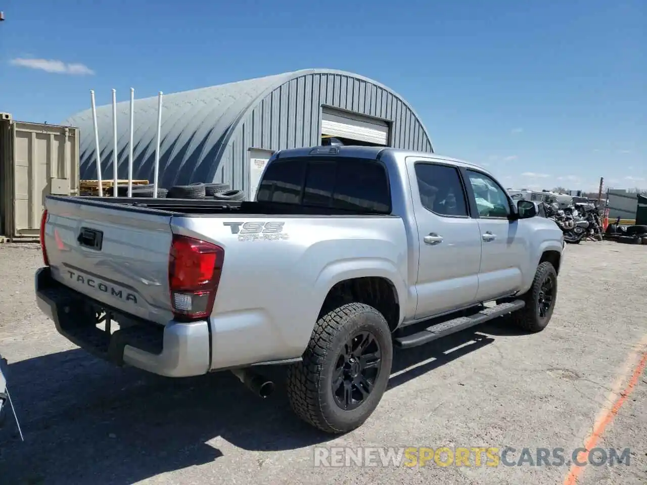 4 Photograph of a damaged car 3TYAX5GN5NT036483 TOYOTA TACOMA 2022