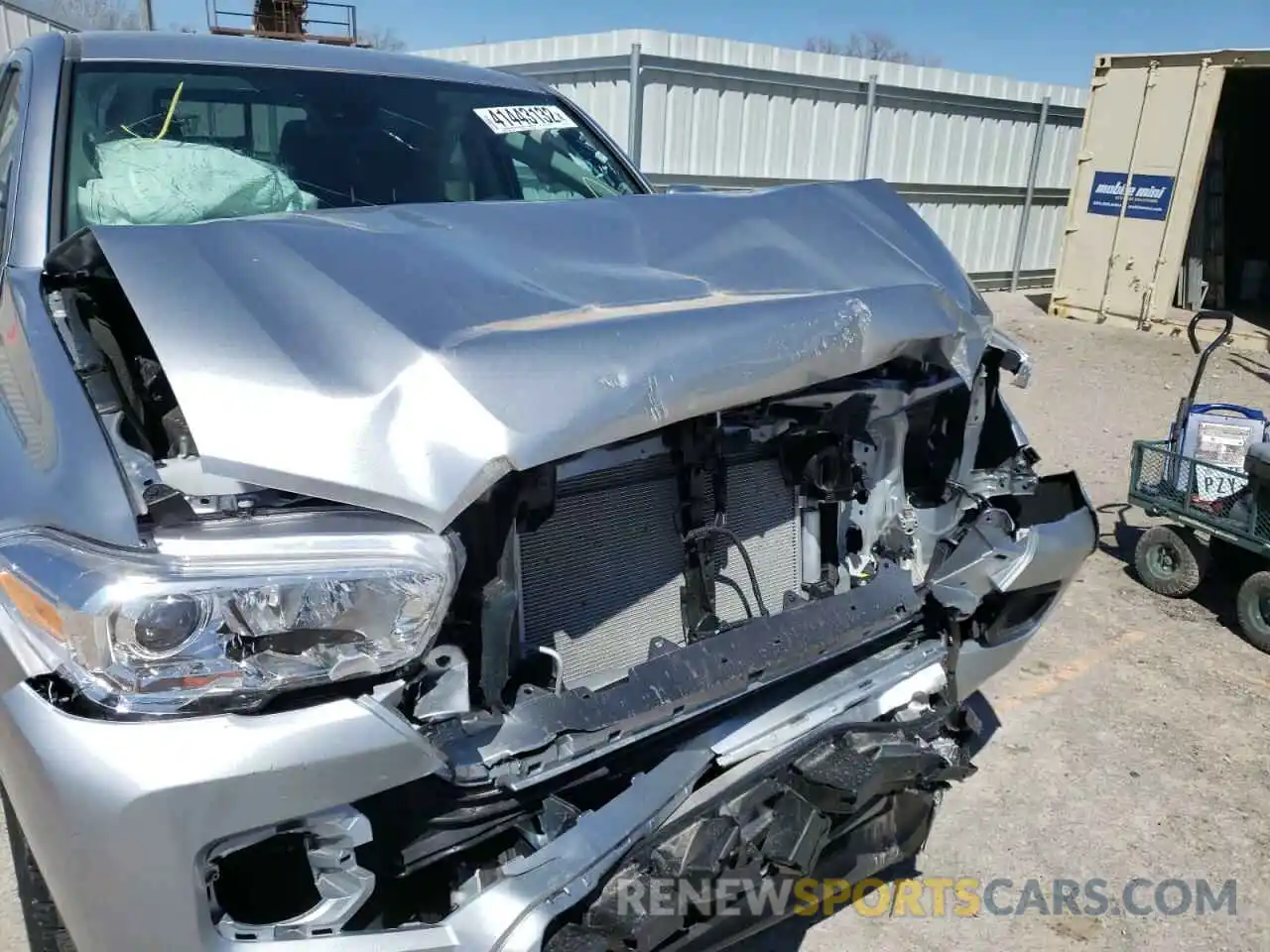 9 Photograph of a damaged car 3TYAX5GN5NT036483 TOYOTA TACOMA 2022