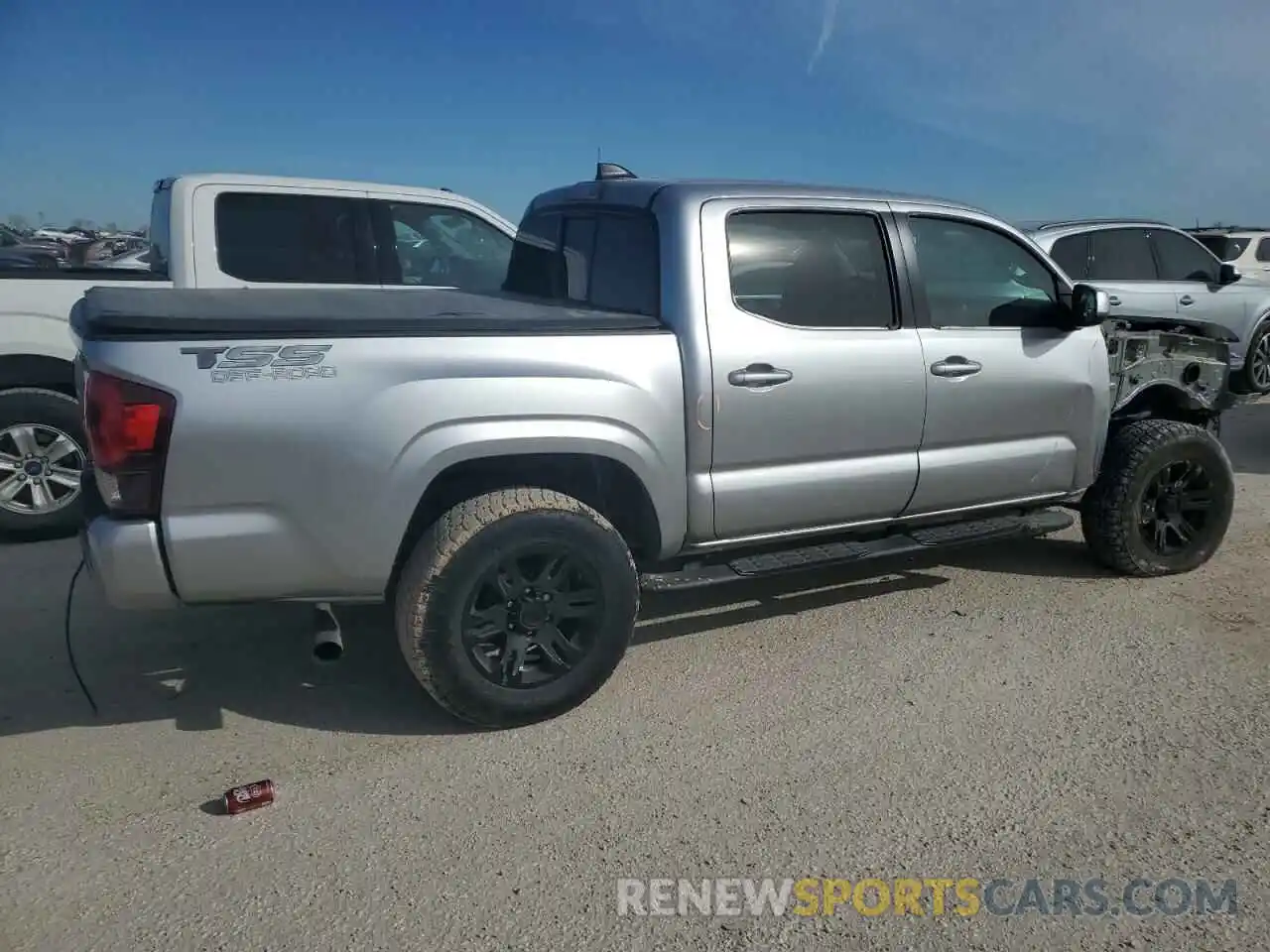 3 Photograph of a damaged car 3TYAX5GN5NT042865 TOYOTA TACOMA 2022