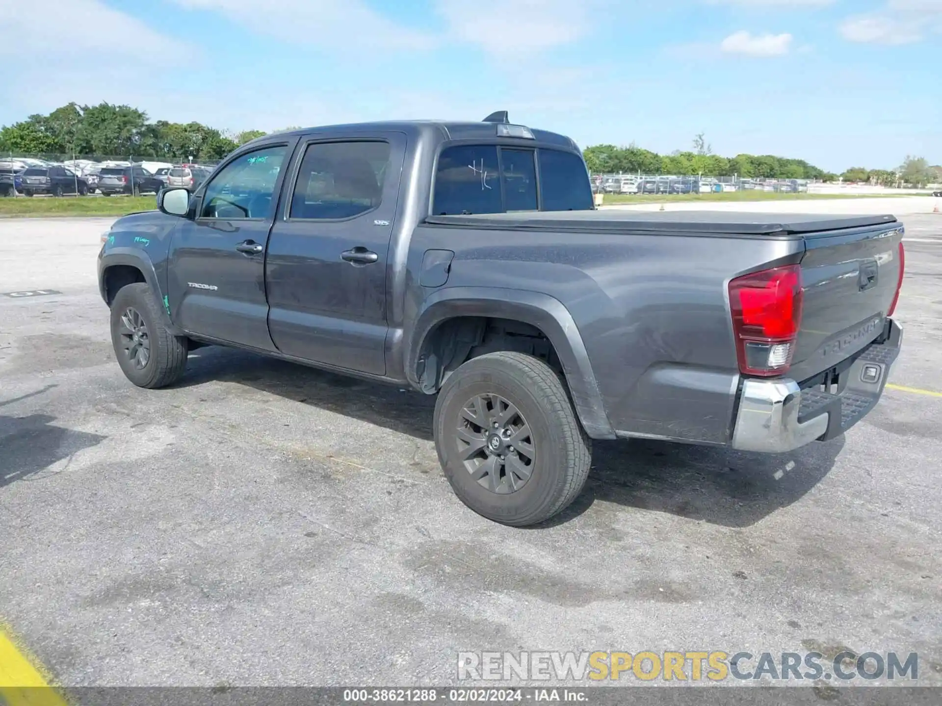 3 Photograph of a damaged car 3TYAX5GN5NT051811 TOYOTA TACOMA 2022