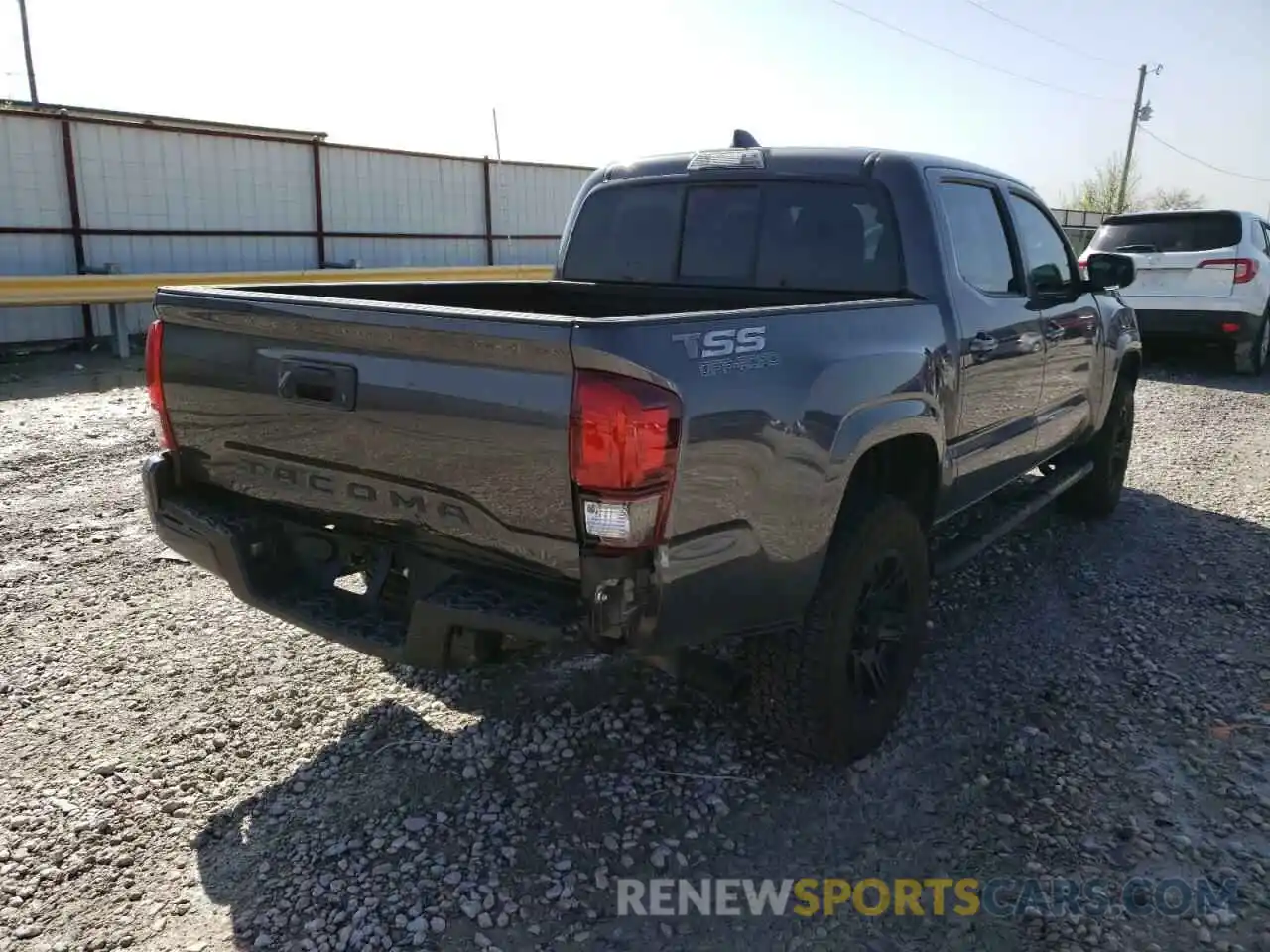 4 Photograph of a damaged car 3TYAX5GN6NT039960 TOYOTA TACOMA 2022