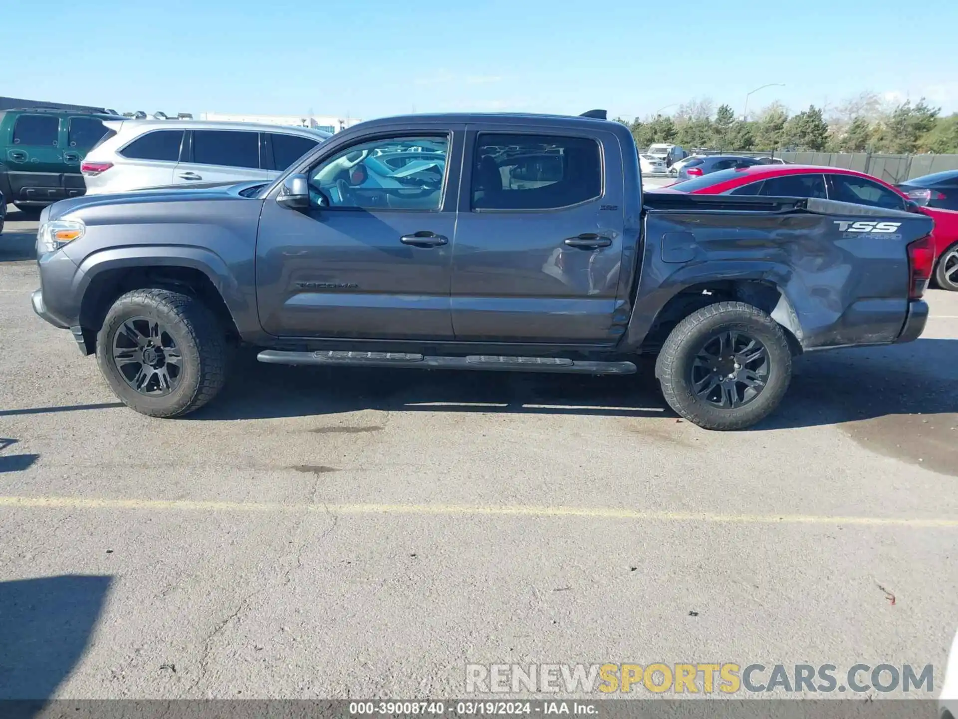 14 Photograph of a damaged car 3TYAX5GN6NT044611 TOYOTA TACOMA 2022