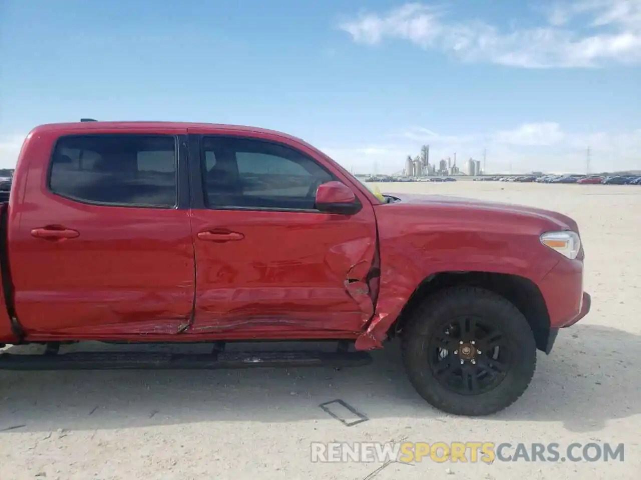 9 Photograph of a damaged car 3TYAX5GN7NT036291 TOYOTA TACOMA 2022