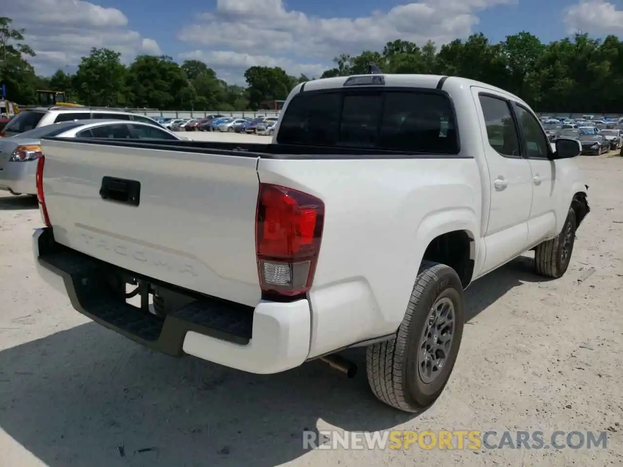 4 Photograph of a damaged car 3TYAX5GN7NT042477 TOYOTA TACOMA 2022